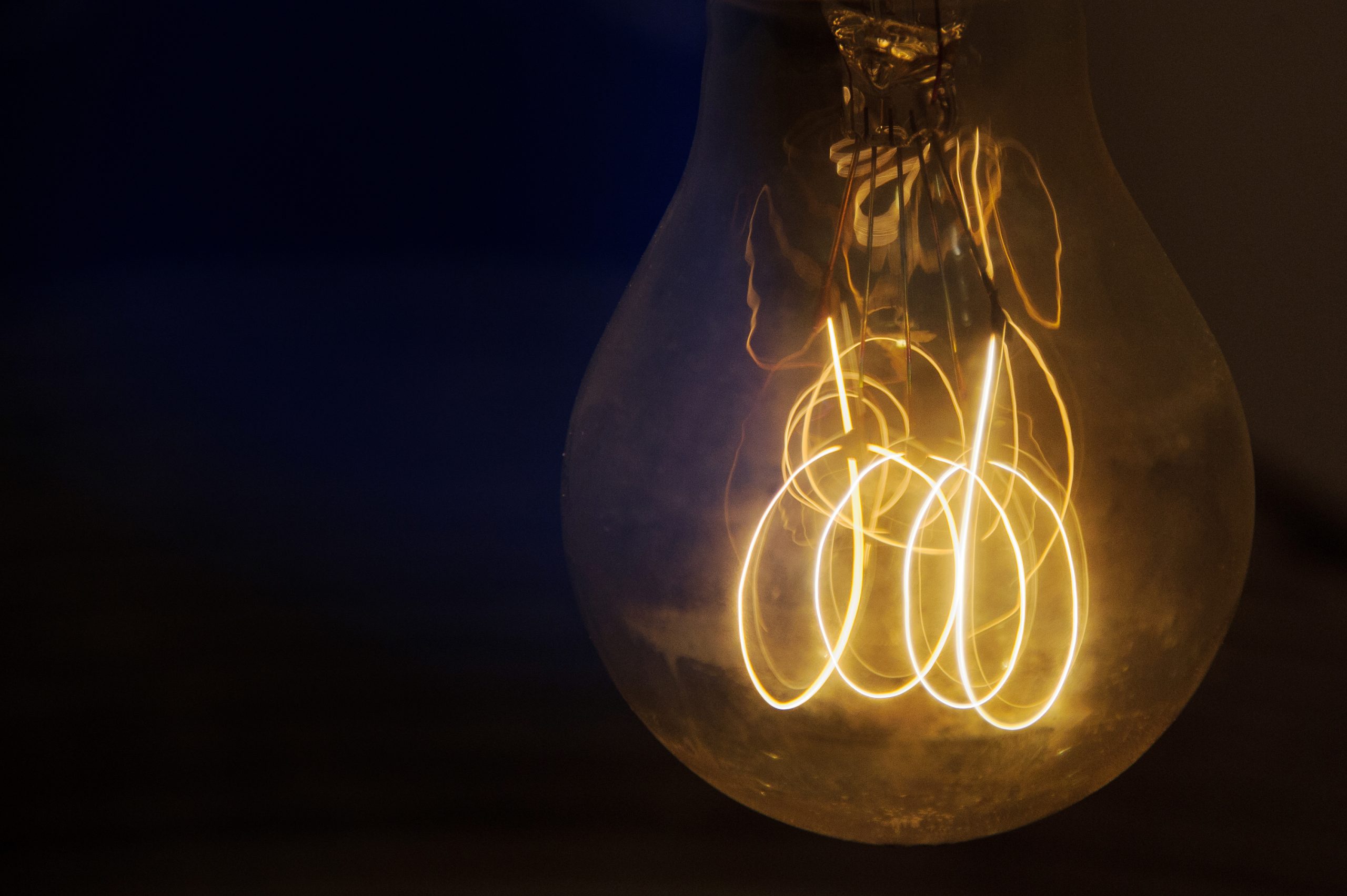 ERSE propõe descida superior a 2% do preço da luz no mercado regulado a partir de julho