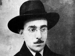 Carta de Fernando Pessoa para Miguel Torga com crítica sobre poesia doada à Biblioteca Nacional