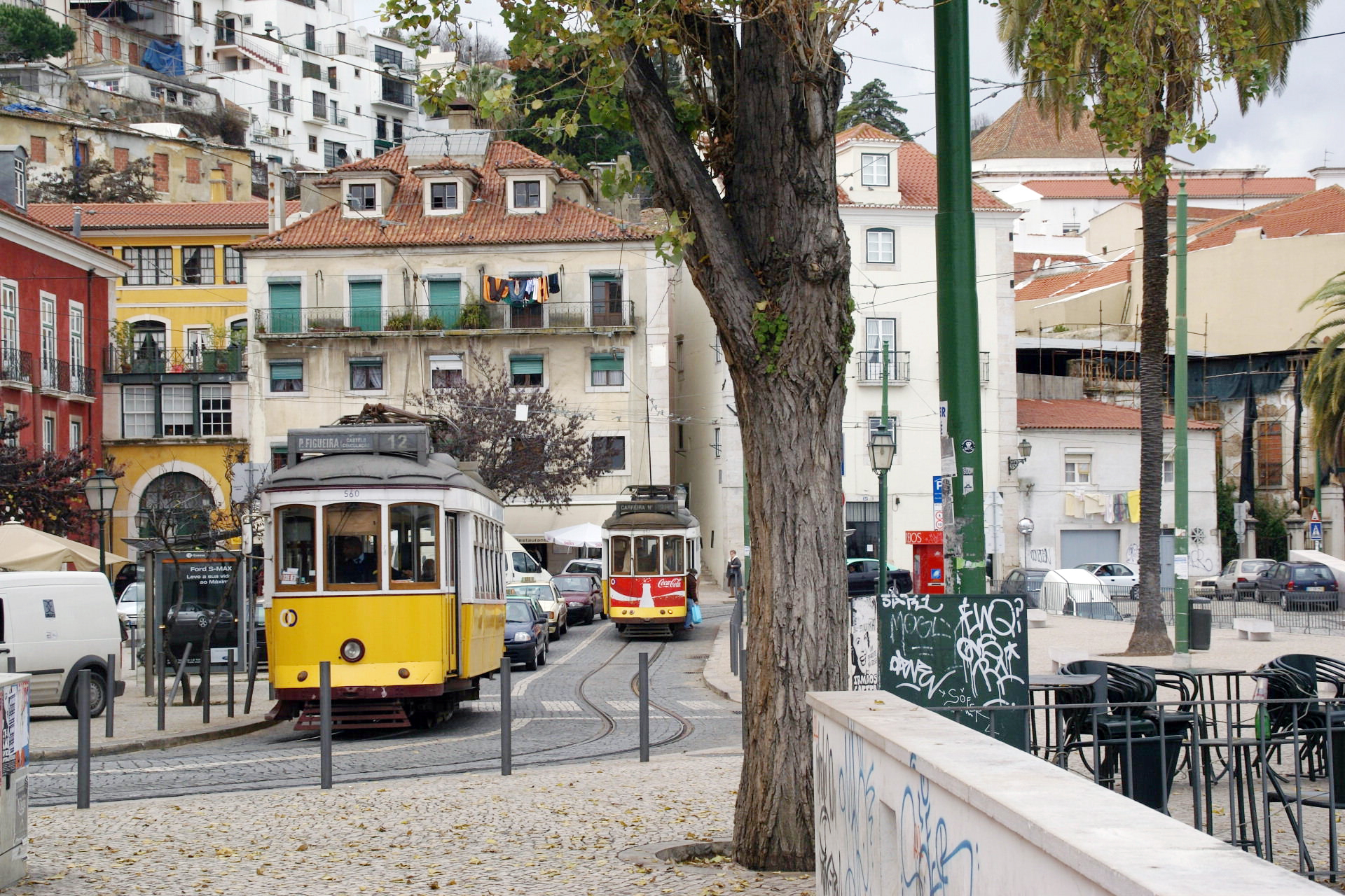 Colisão entre dois elétricos em Lisboa causa vários feridos