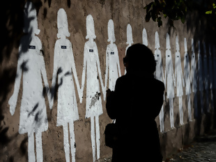 Pandemia fez regredir as “conquistas duramente alcançadas nos últimos anos” pelas mulheres
