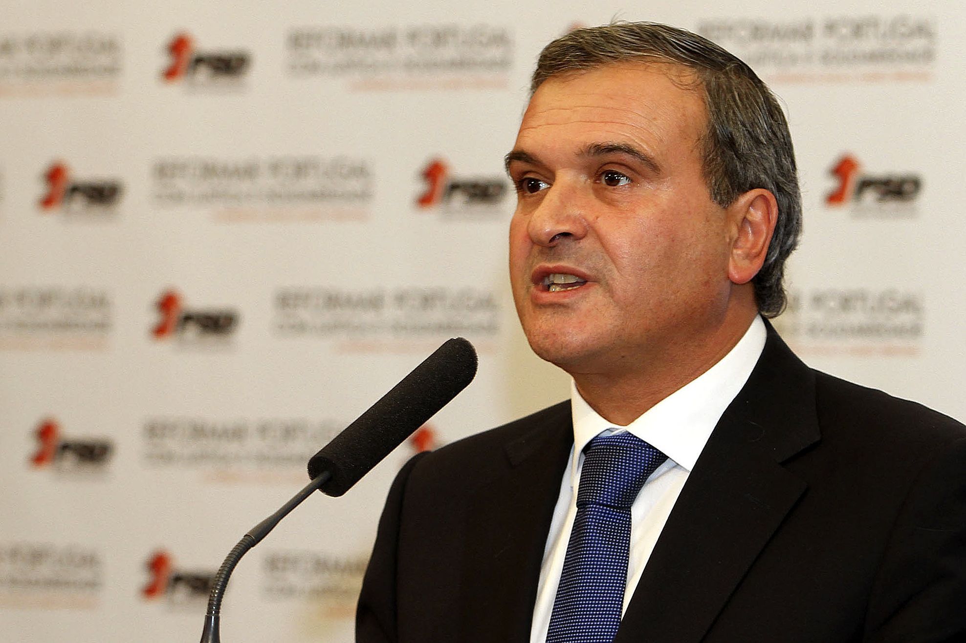 Miguel Relvas: Eleições internas serão inevitáveis caso PSD perca legislativas
