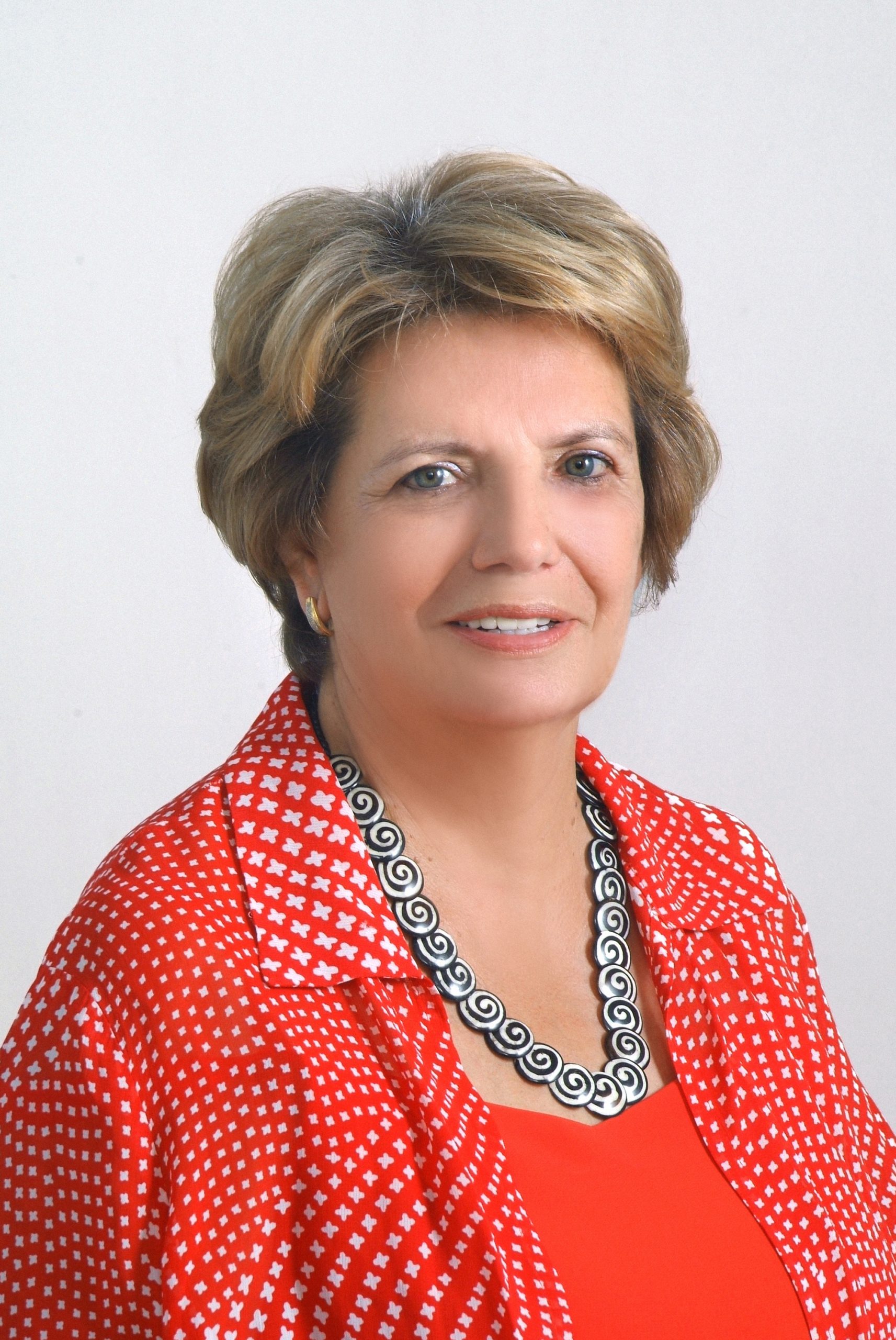 Ilda Figueiredo, a candidata com “notável experiência” para reforçar a posição da CDU no Porto