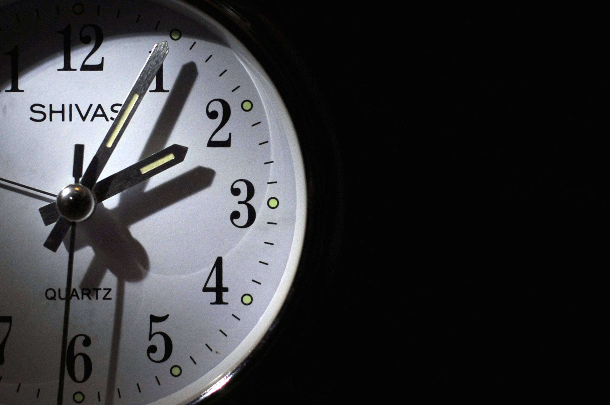 Espanha propõe acabar com a mudança de hora em 2026