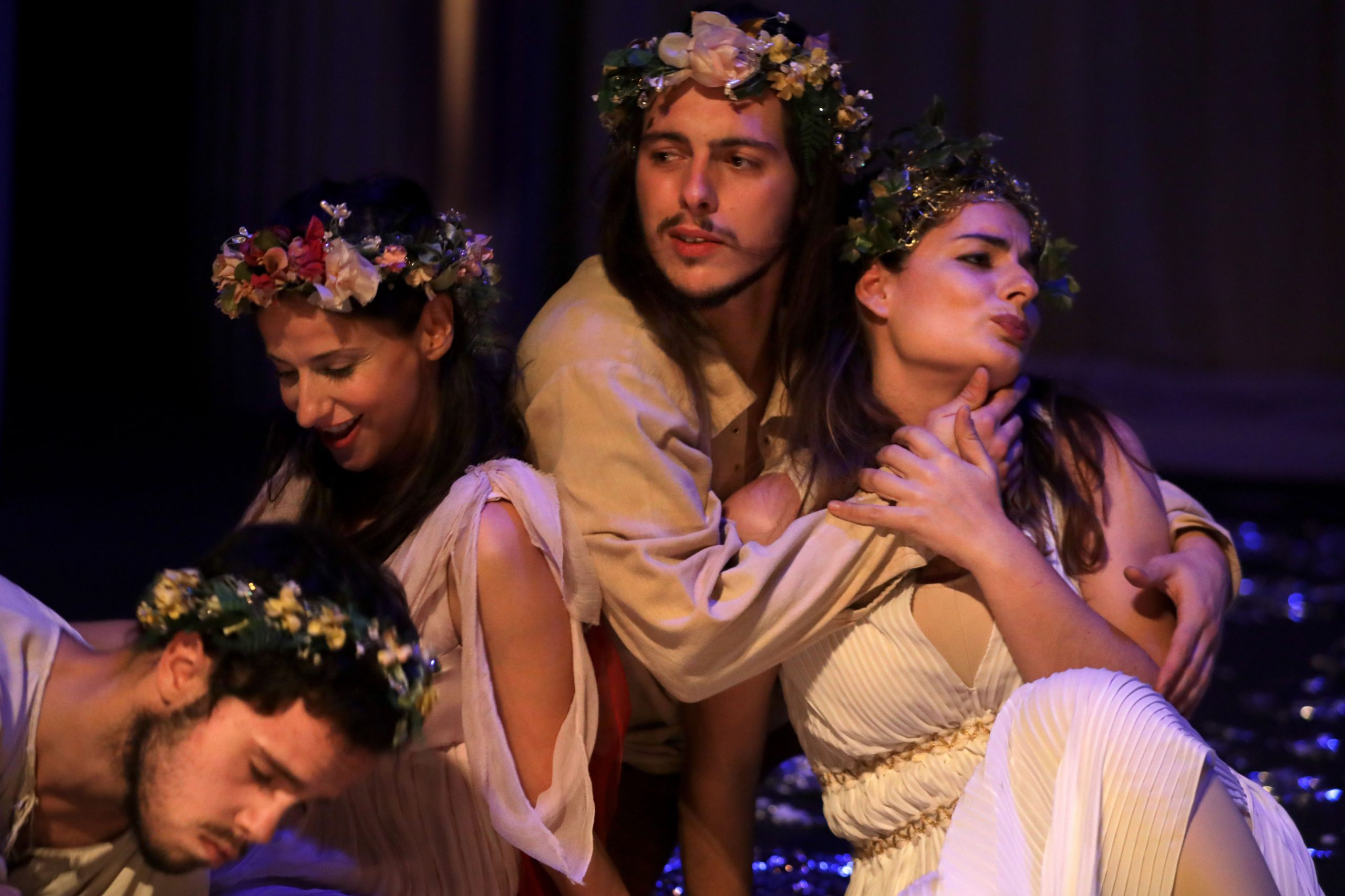 “Sonho de uma noite de verão” no Teatro do Bairro em versão “subversiva e ciumenta”