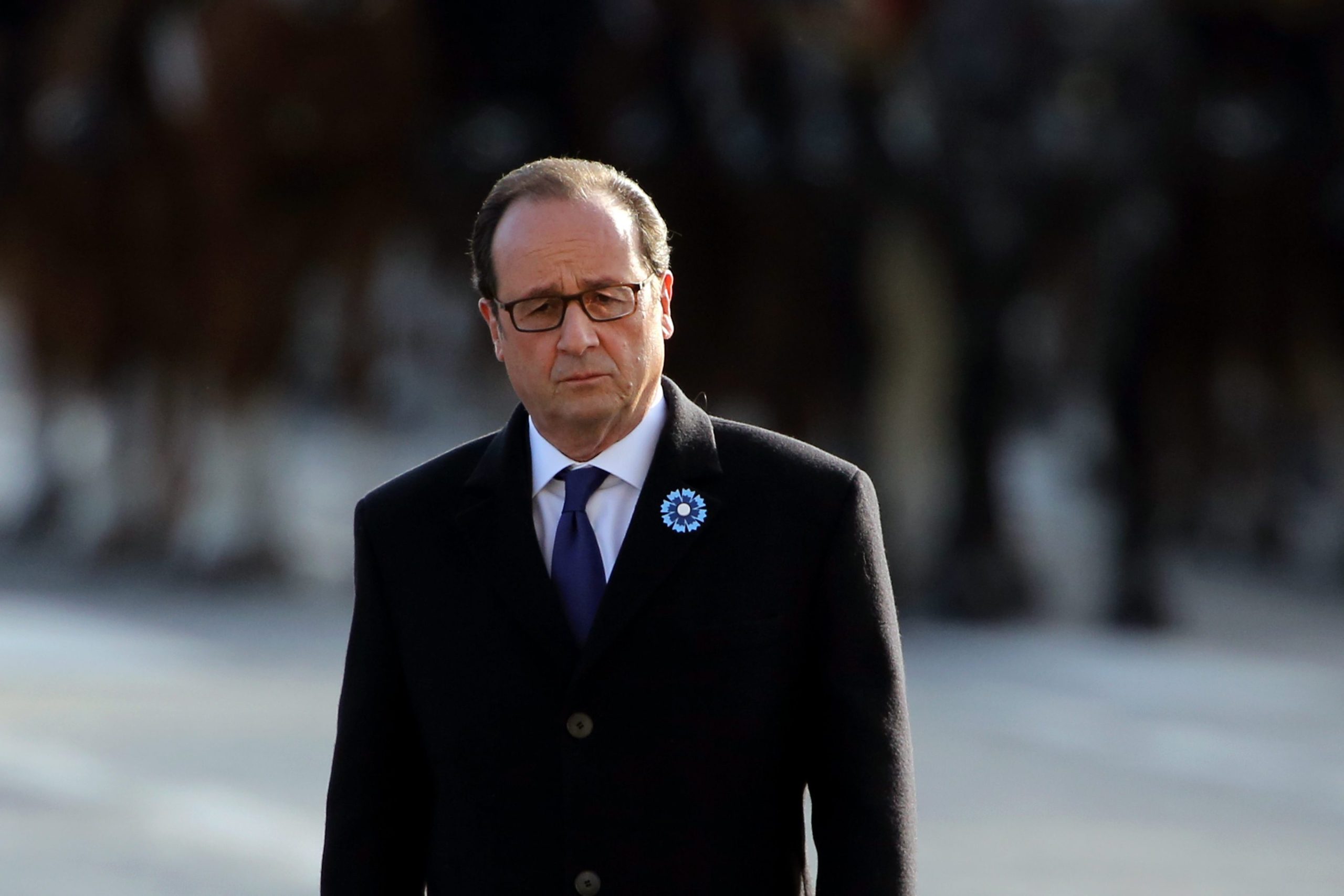 François Hollande abriu cerimónias evocativas dos atentados de Paris no Estádio de França