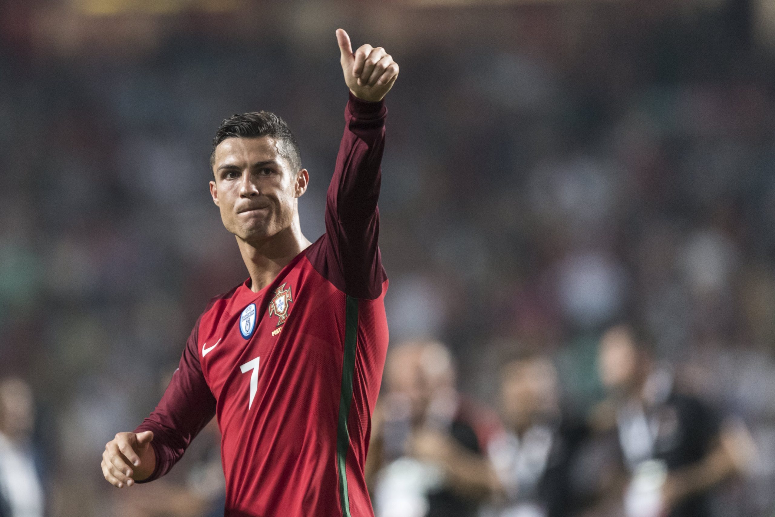 Kátia Aveiro partilha publicação segundo a qual Ronaldo pagou atendimento médico a feridos nos incêndios