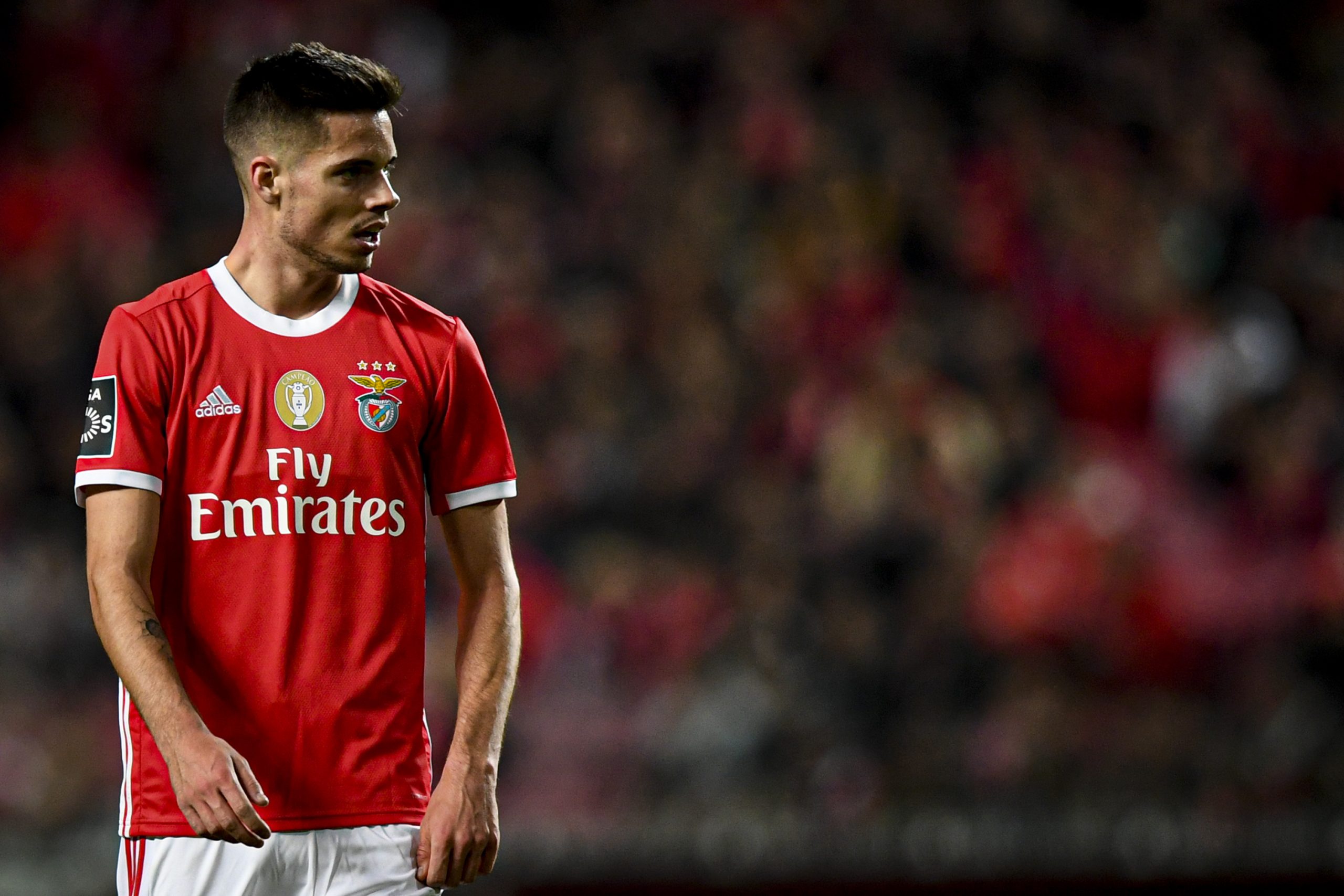Weigl fora dos convocados do Benfica devido a infeção respiratória