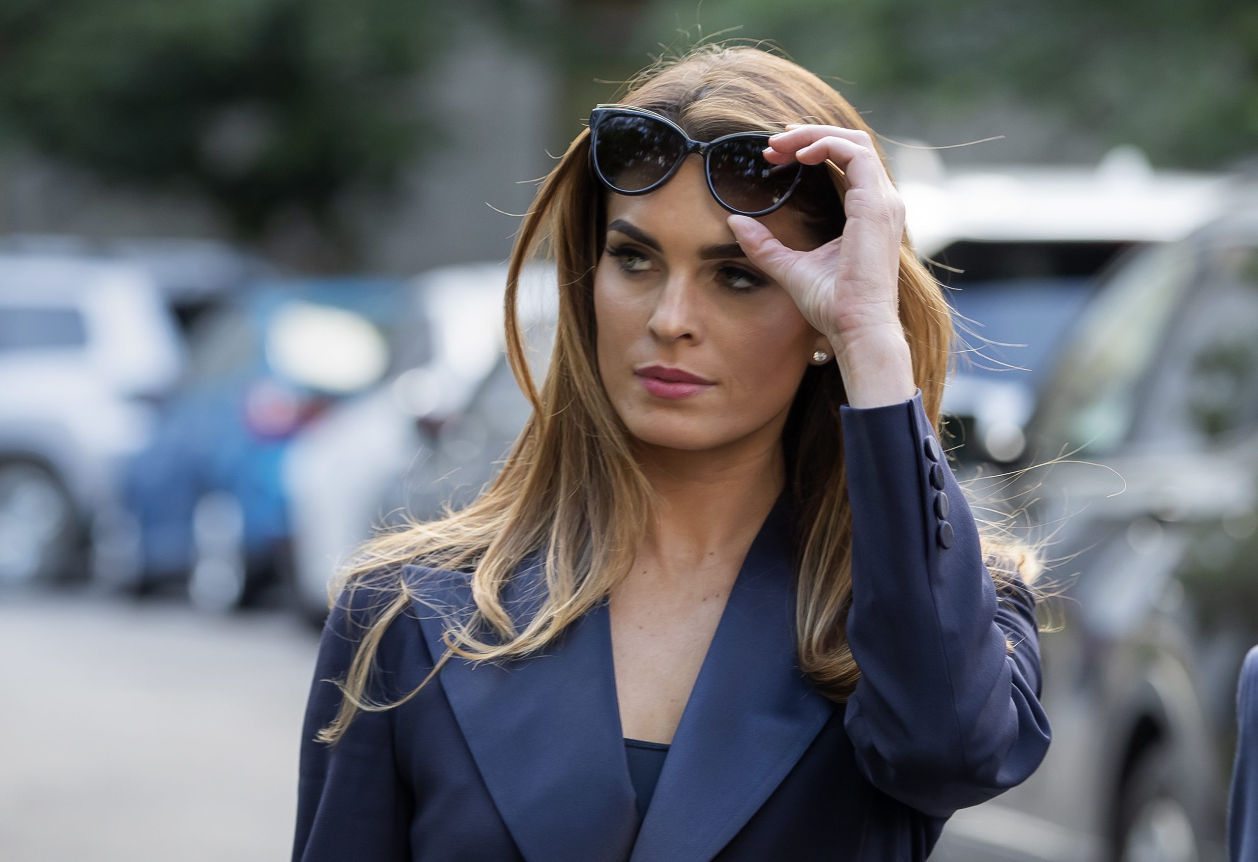 Quem é a “intocável” Hope Hicks, a assessora de Trump que terá sido a fonte do contágio