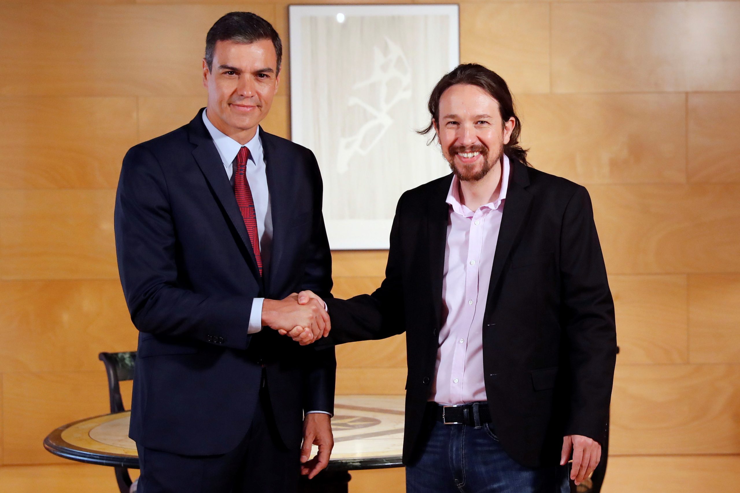 PM espanhol faz nova tentativa com extrema-esquerda para desbloquear impasse