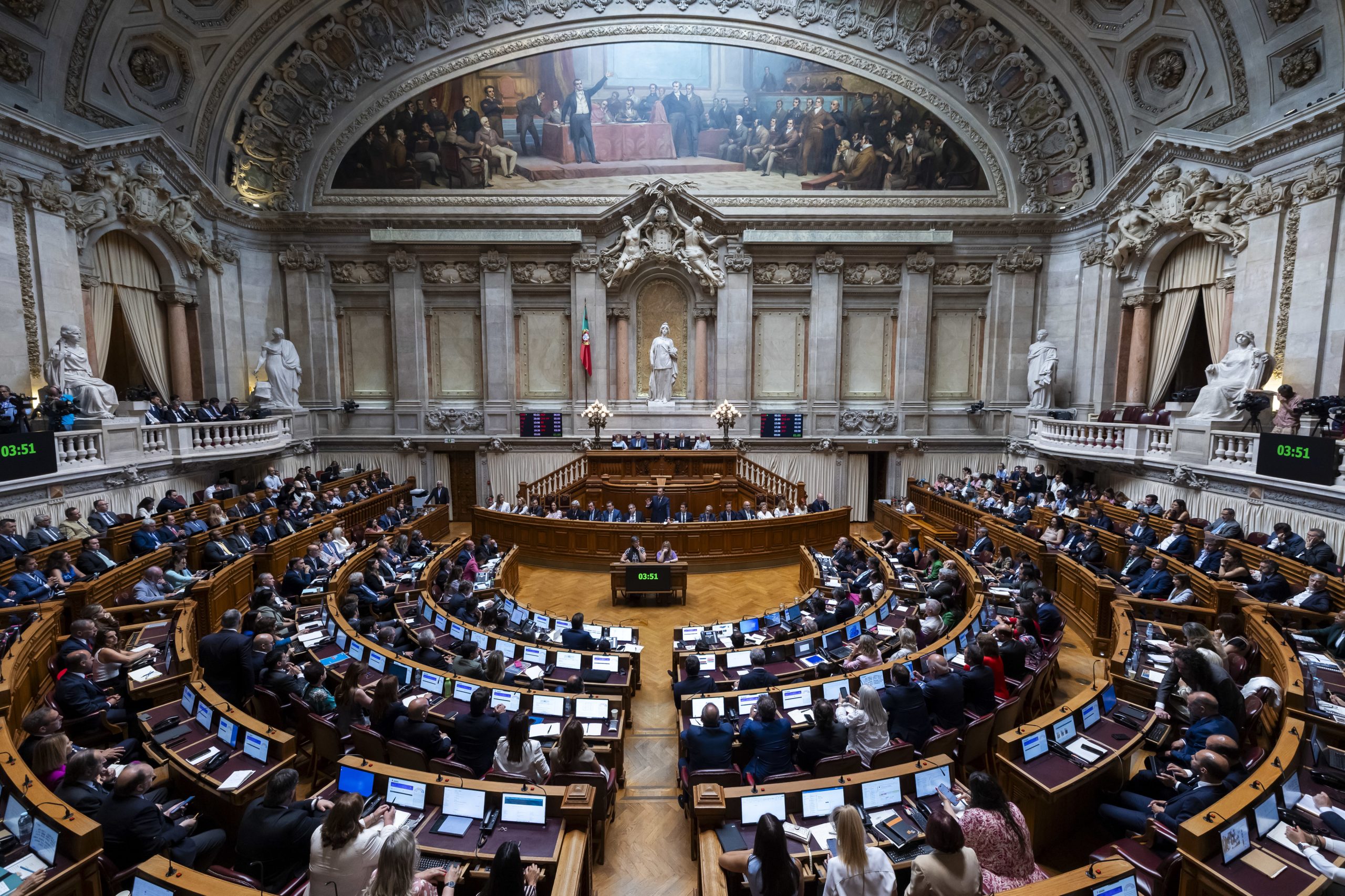 Aprovada revisão da Lei da Nacionalidade. “Não queremos portugueses de ocasião”, afirma Montenegro