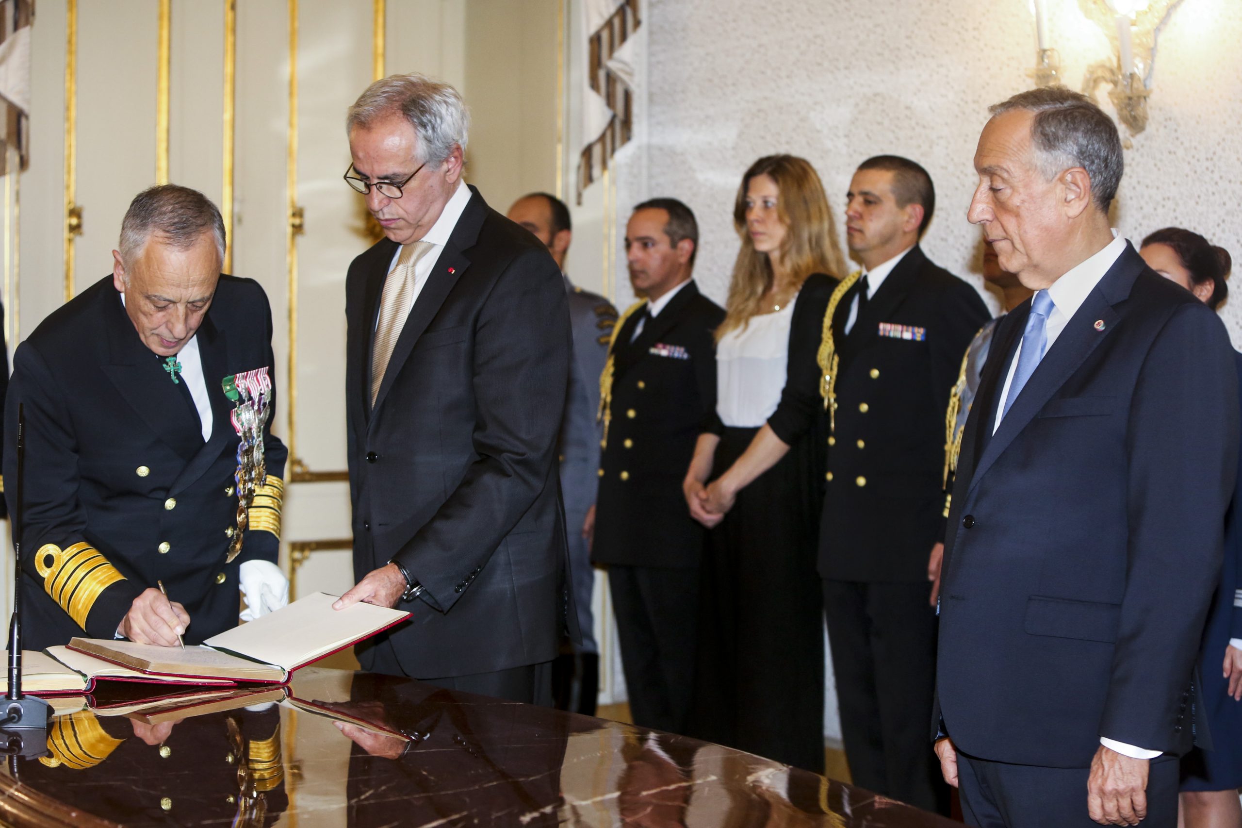 Novo chefe da Marinha admite que esquadra carece de mais manutenção e promete “encontrar soluções”