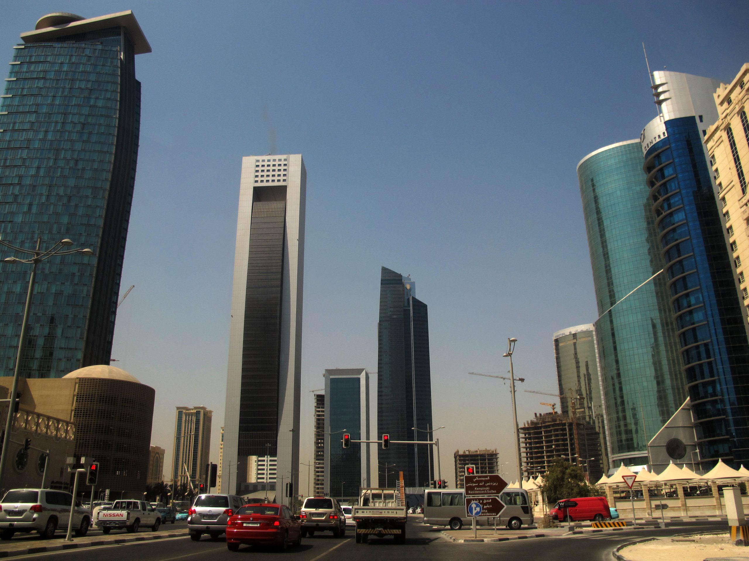 Crise no Golfo. Países árabes cortam relações diplomáticas com Qatar