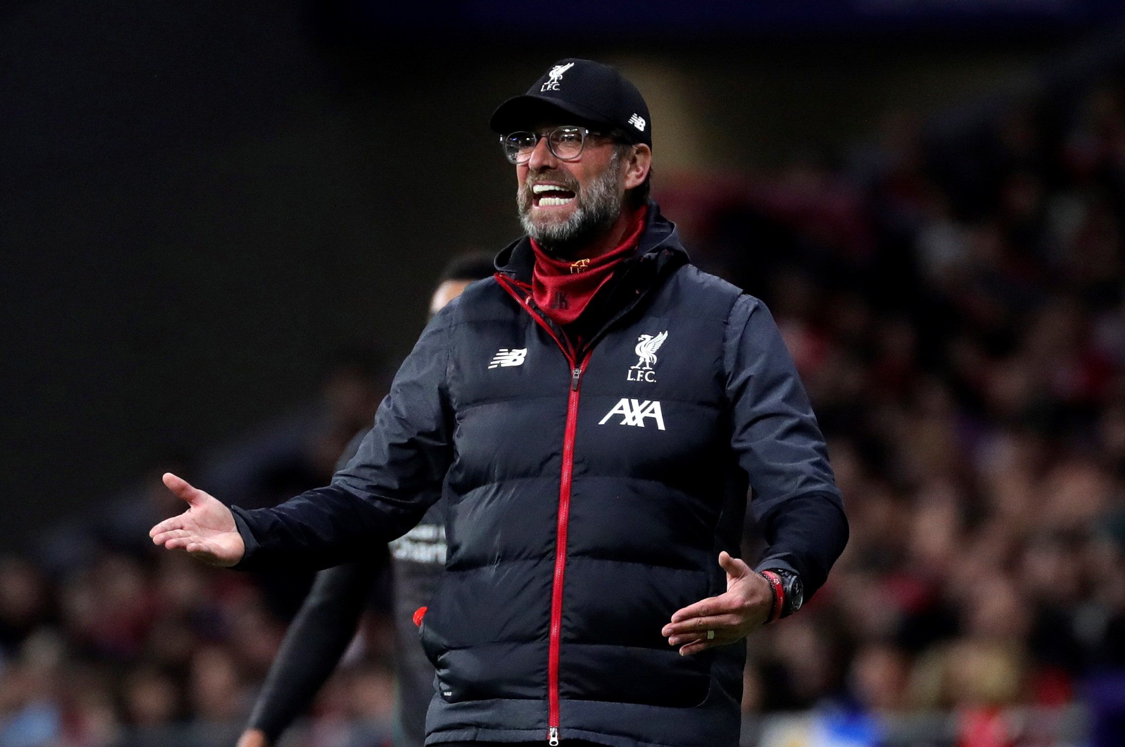 Klopp não gostou de pergunta sobre coronavírus: “Utilizo um chapéu de beisebol e tenho a barba por fazer”