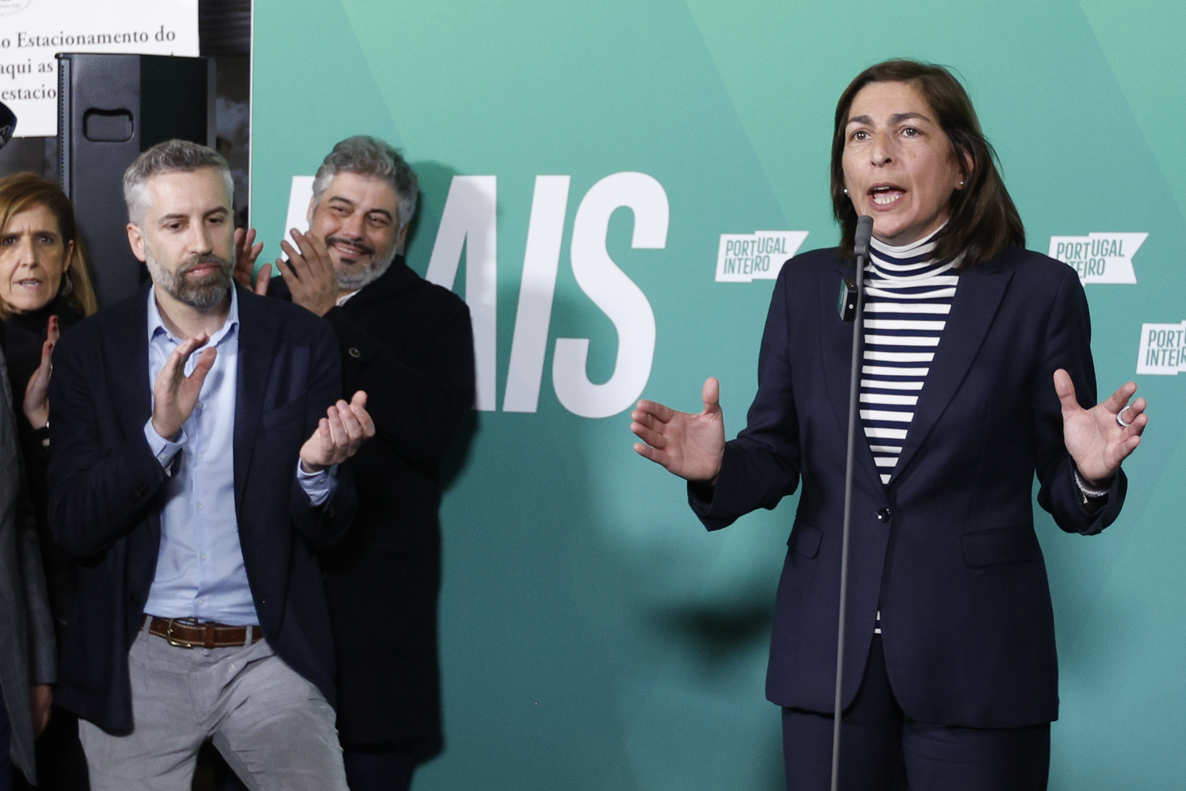 “Direitos fundamentais não são para enganar portugueses como Sebastião Bugalho”, diz PS