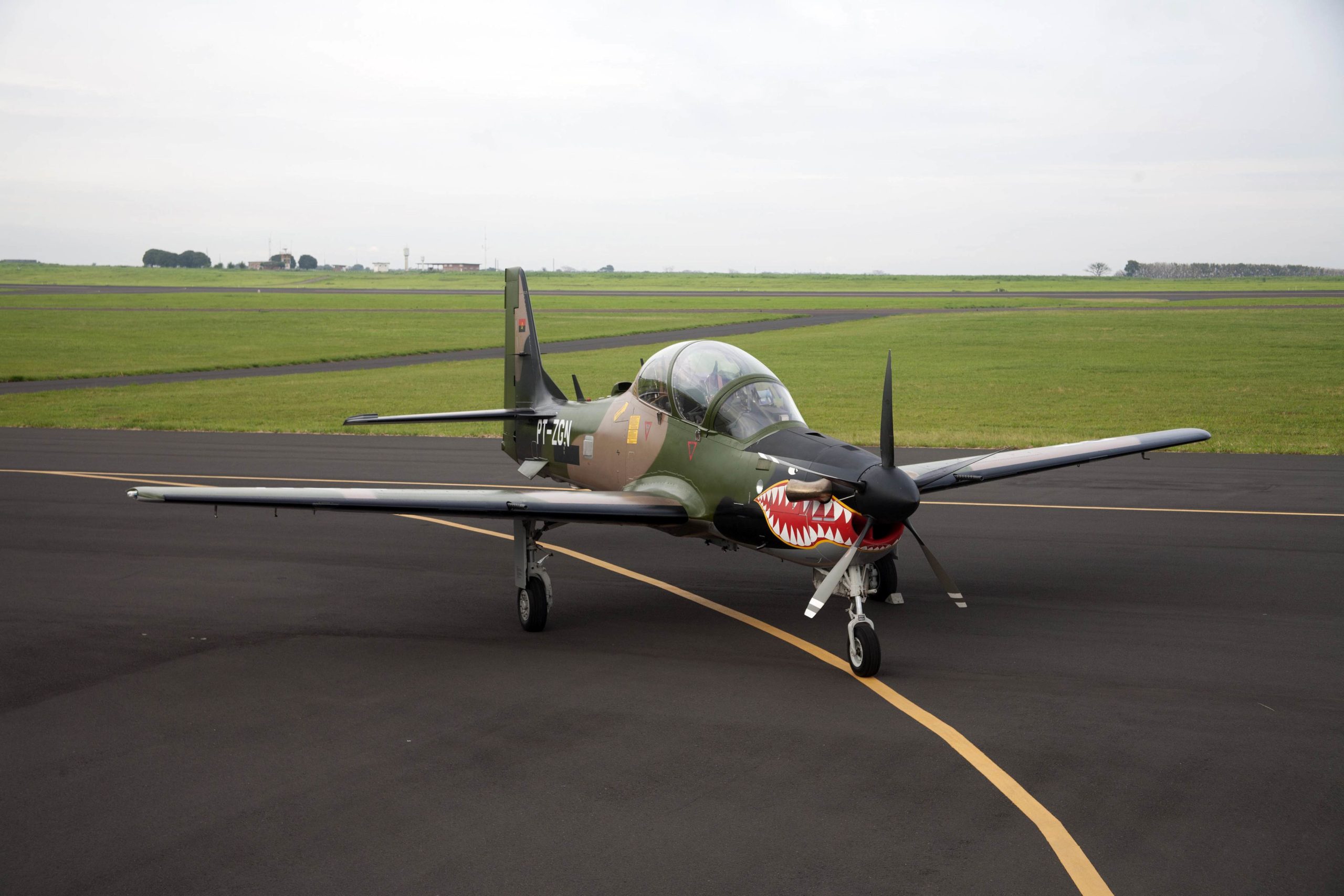 Embraer anuncia pedido de seis aeronaves A-29 Super Tucano para cliente não revelado