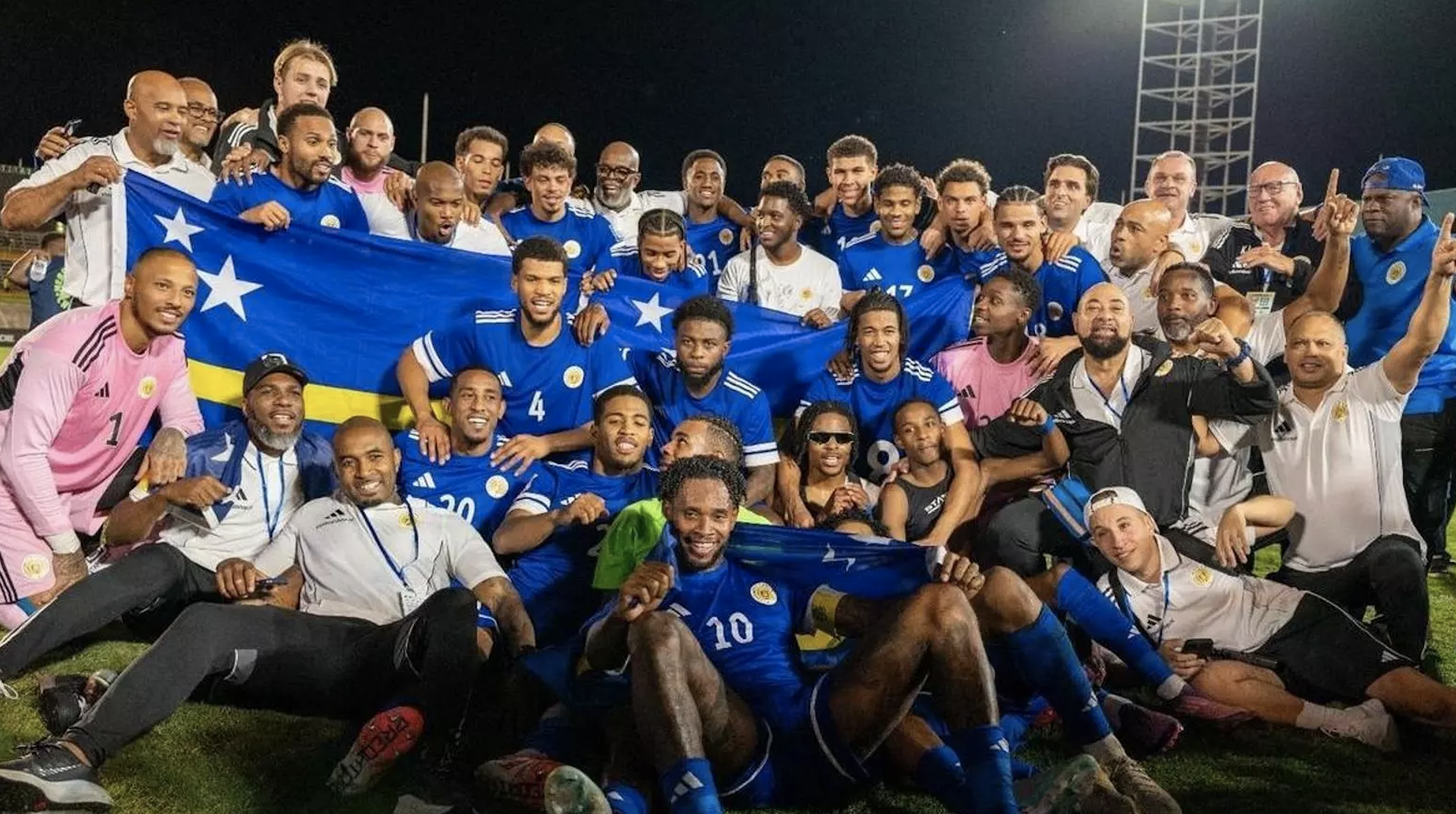 Curaçau conquista o mundo antes de jogar no Mundial 2026. Como a seleção caribenha virou fenómeno global nas redes sociais