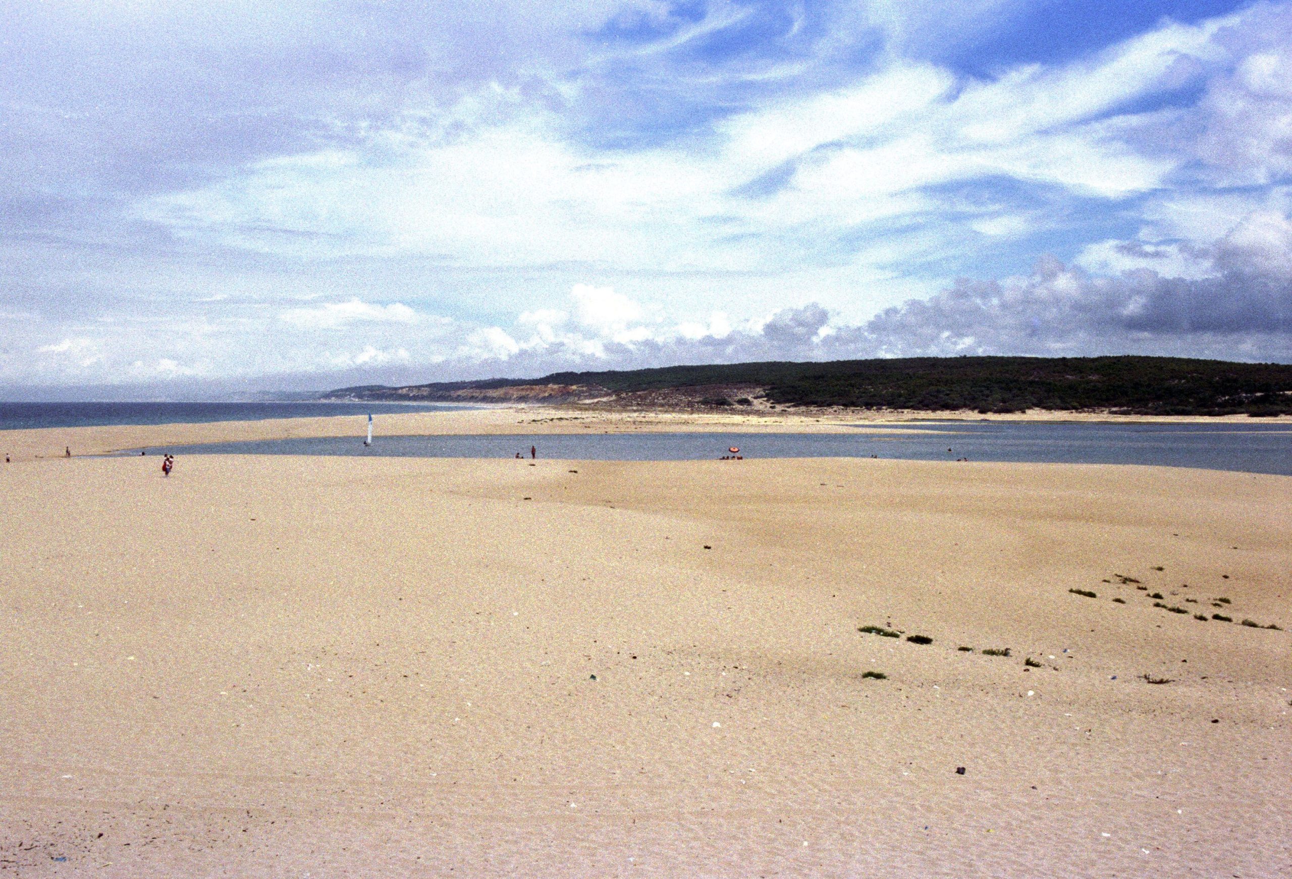 Agência Portuguesa do Ambiente paga abertura da Lagoa de Albufeira em Sesimbra