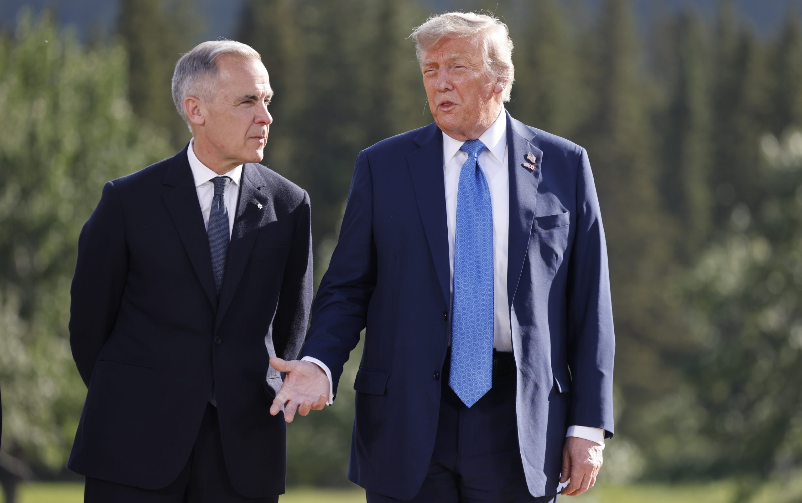 Carney reúne com Trump à procura do “melhor negócio para o Canadá”