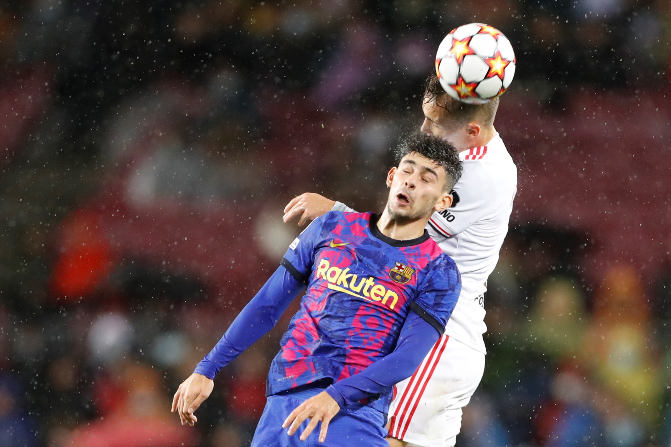 Barcelona devolve avançado Demir ao Rapid Viena