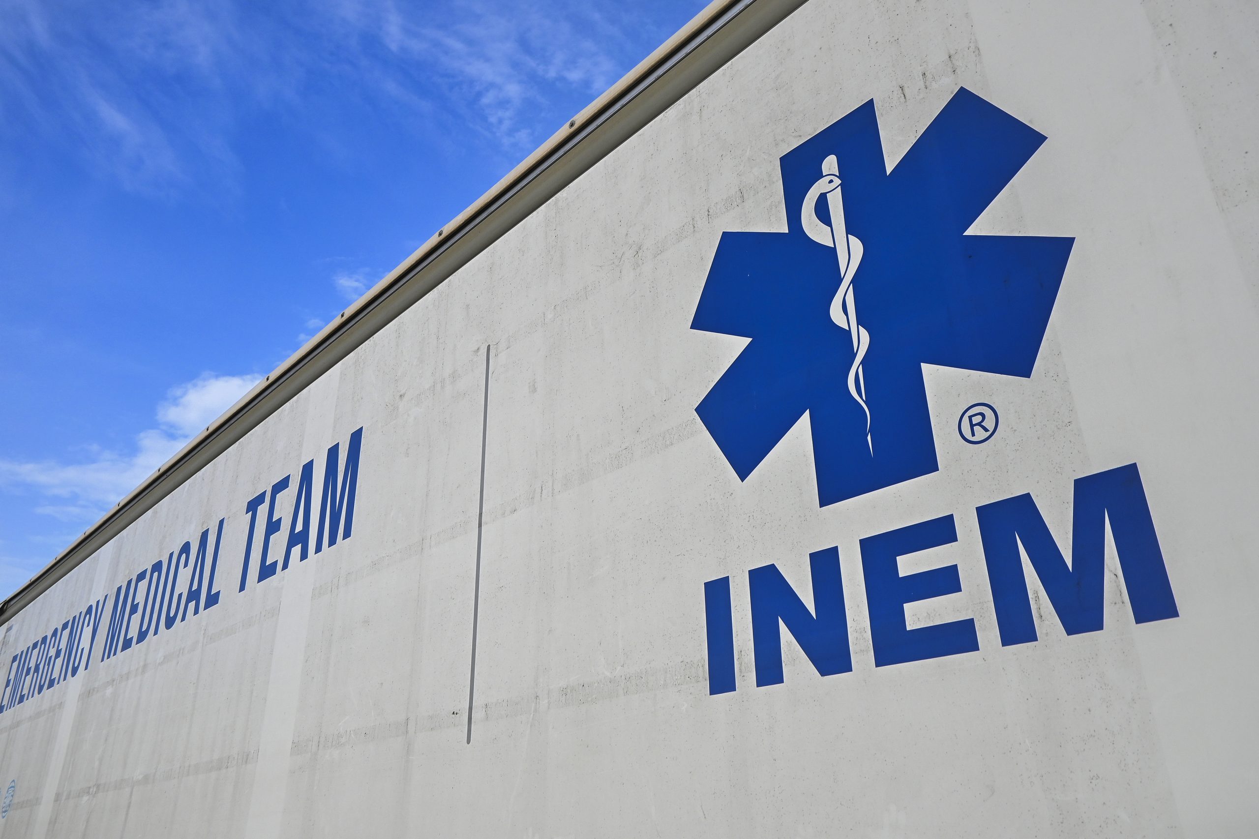 Presidente do INEM afirma que “sistema não falhou” e aponta “falta de ambulâncias” na Margem Sul