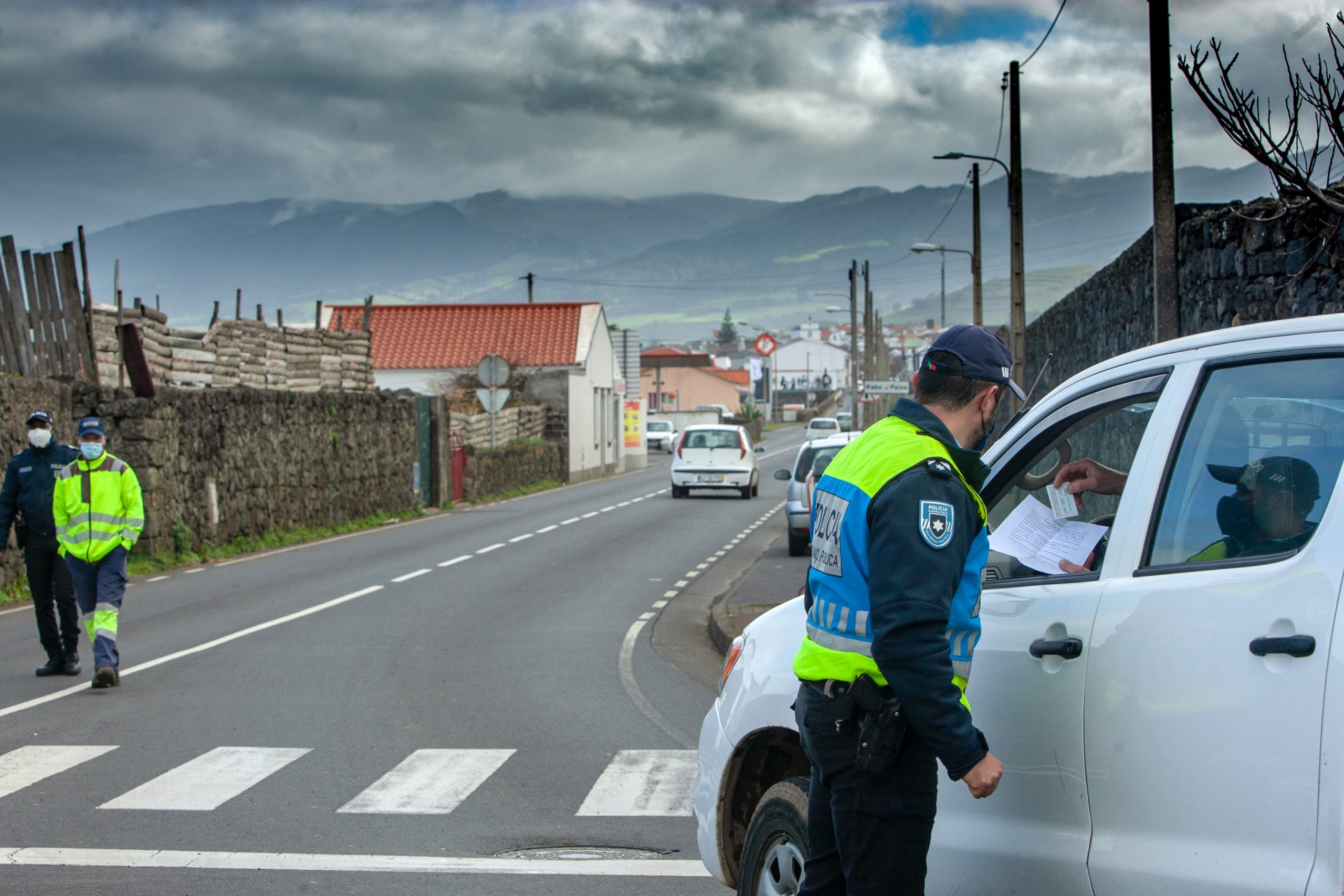 Açores com restrições à circulação e limitações de horários no Carnaval