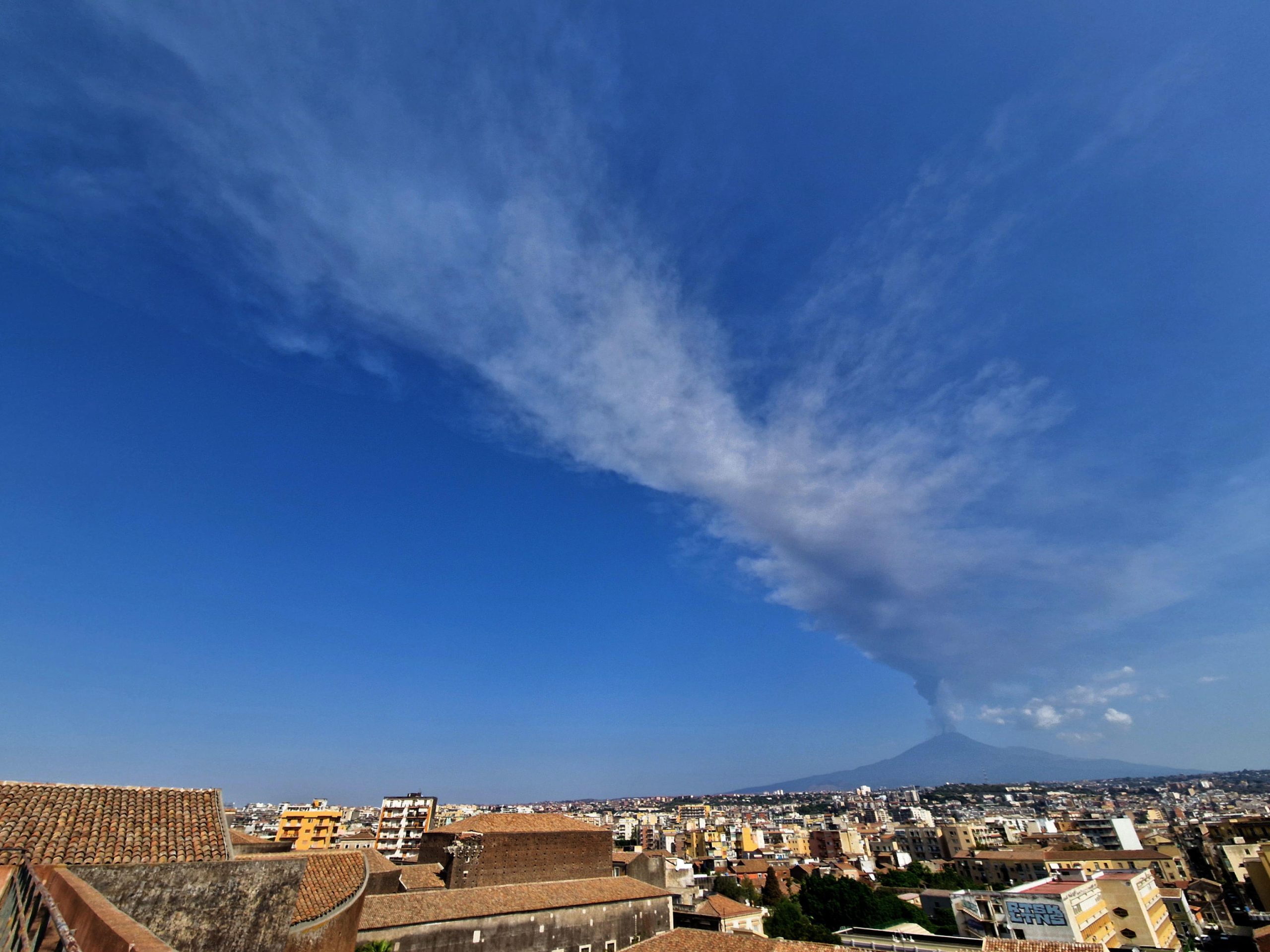 Erupção do Monte Etna terminou, mas vulcão continua sob vigilância