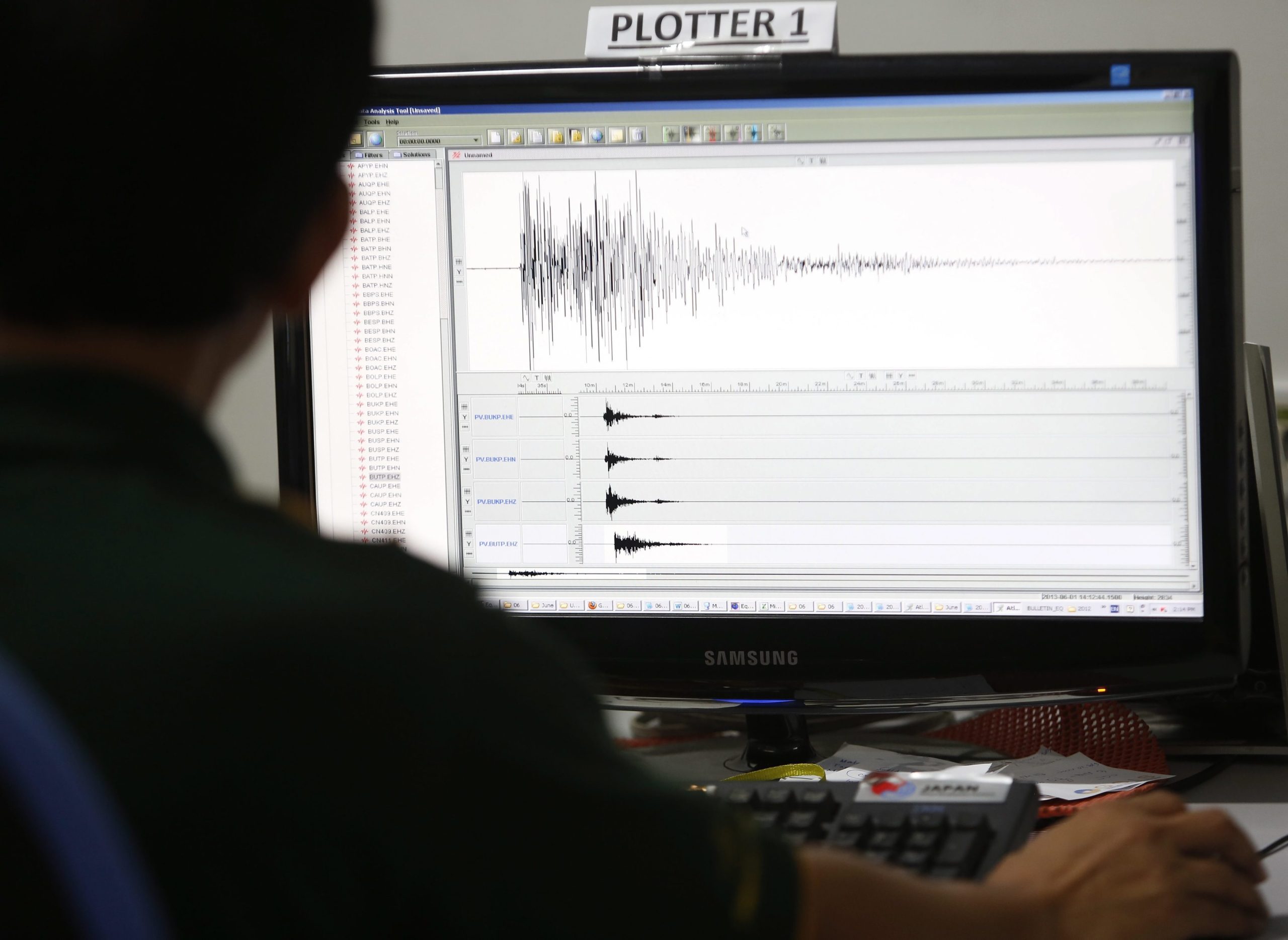 Alerta de tsunami após sismo de magnitude de 7,4 no Alasca