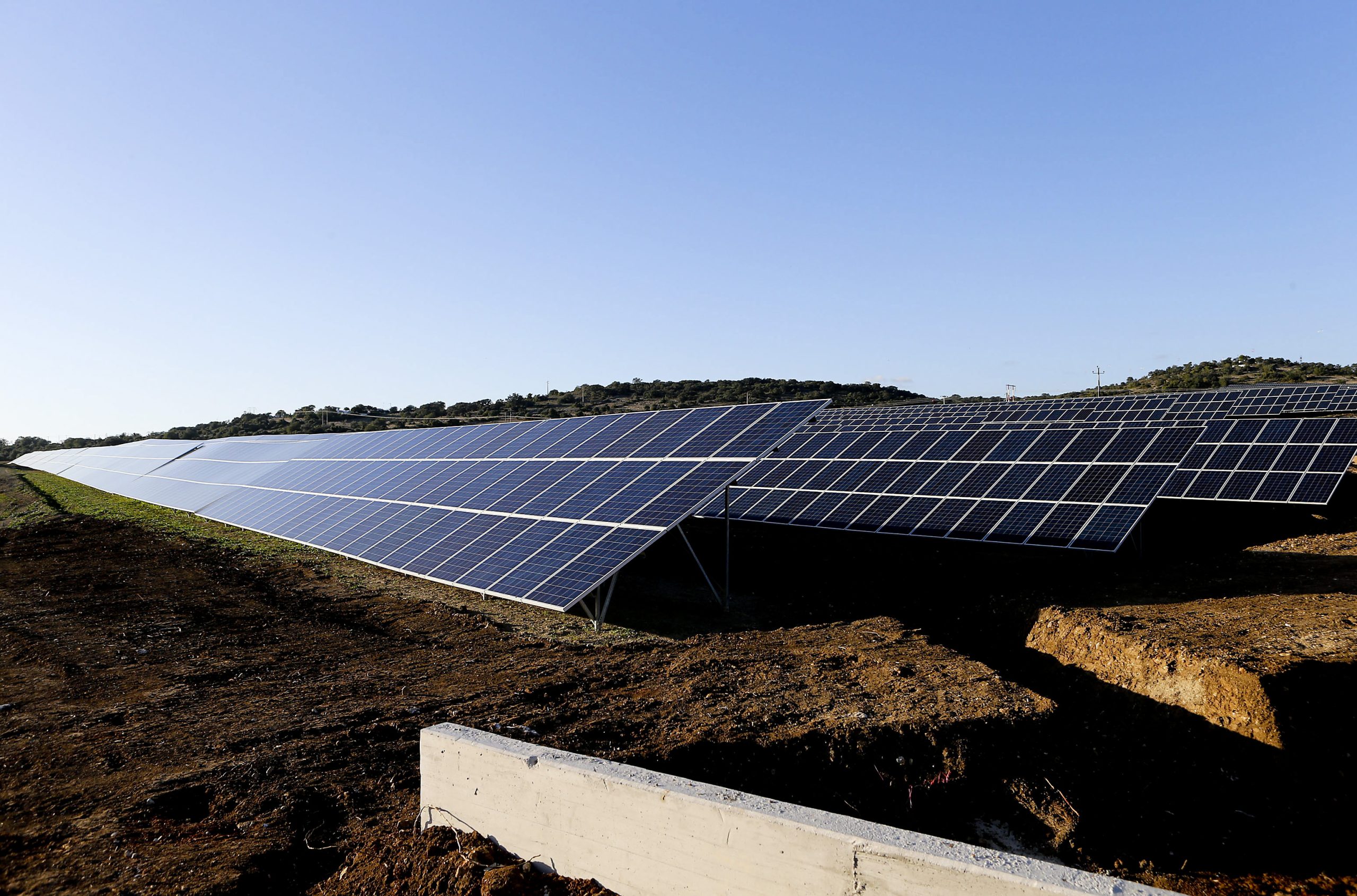 Primeiro leilão de energia solar conta já com 300 interessados