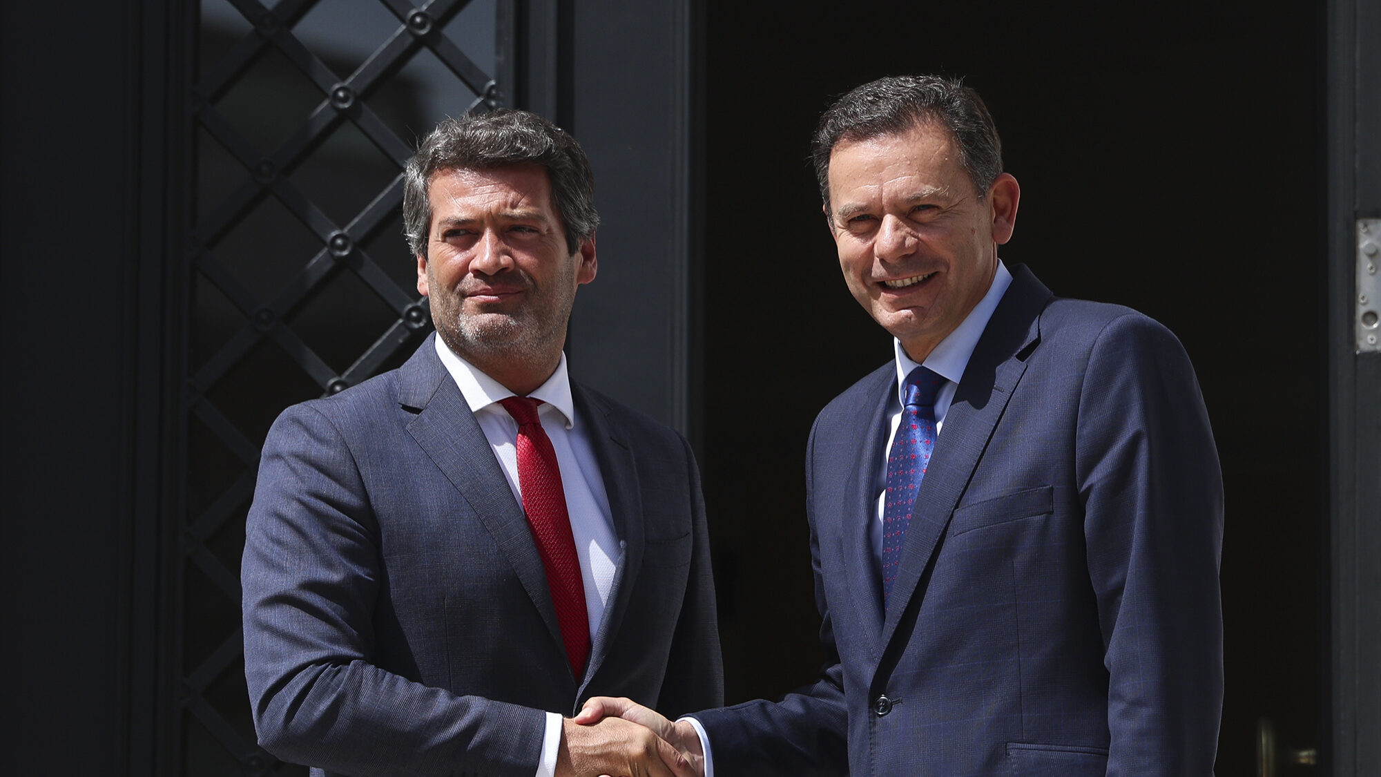 Montenegro e Ventura reúnem-se em São Bento para discutir reforma laboral e lei da nacionalidade