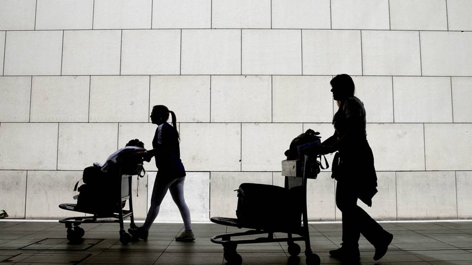 Um tradutor na palma da mão para ajudar migrantes e refugiados