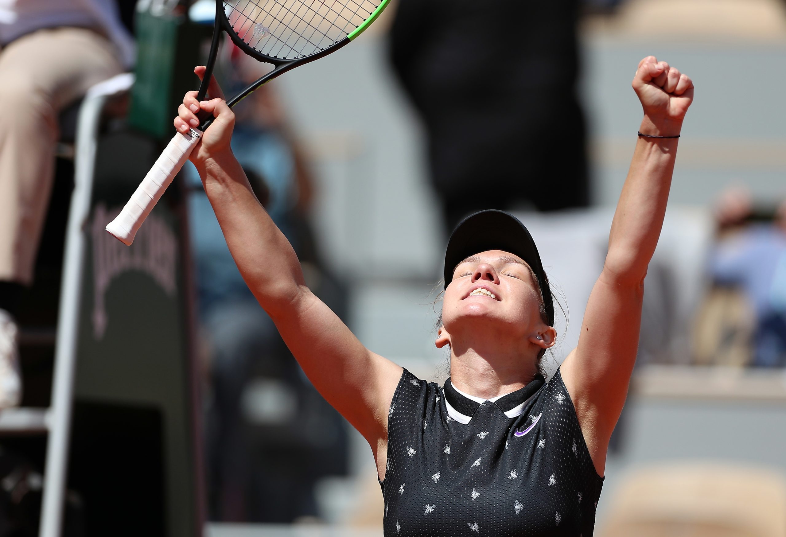 Campeã Simona Halep qualifica-se para os oitavos de final de Roland Garros