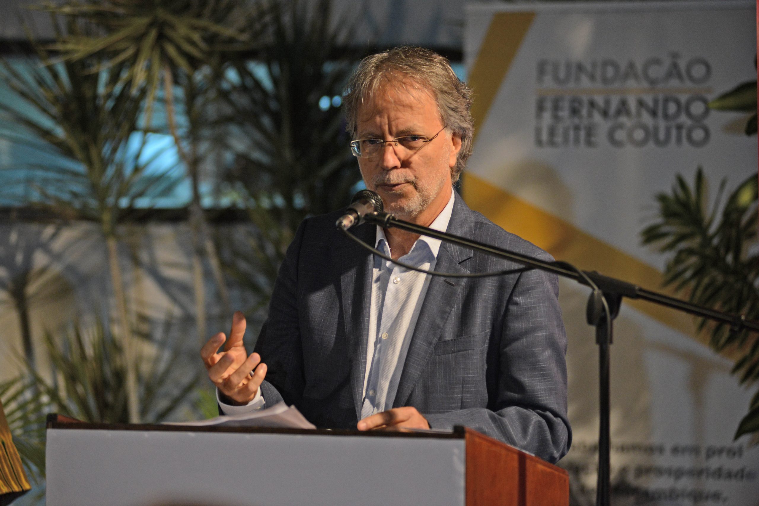 Ciclone Idai: “O país recuou 15 anos, diz Mia Couto