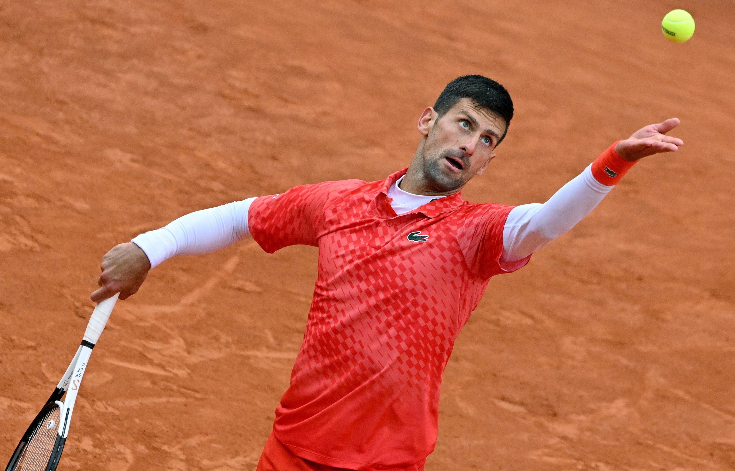 Djokovic com caminho aberto para a história na ausência de Nadal em Roland Garros
