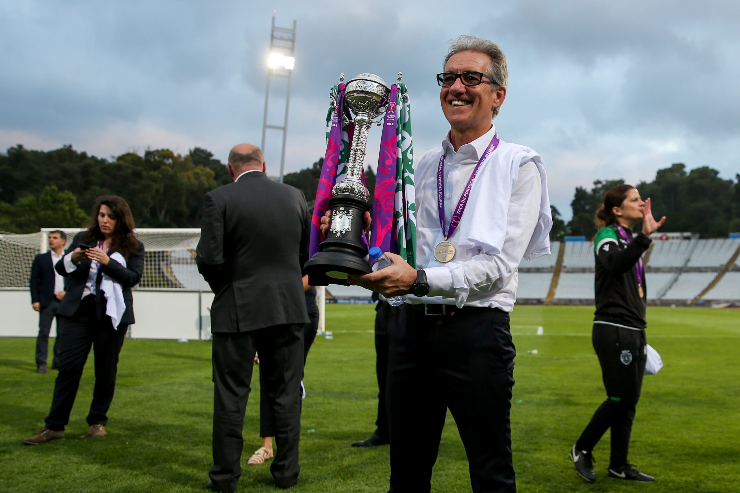 Sporting oficializa saída do treinador Nuno Cristóvão do futebol feminino