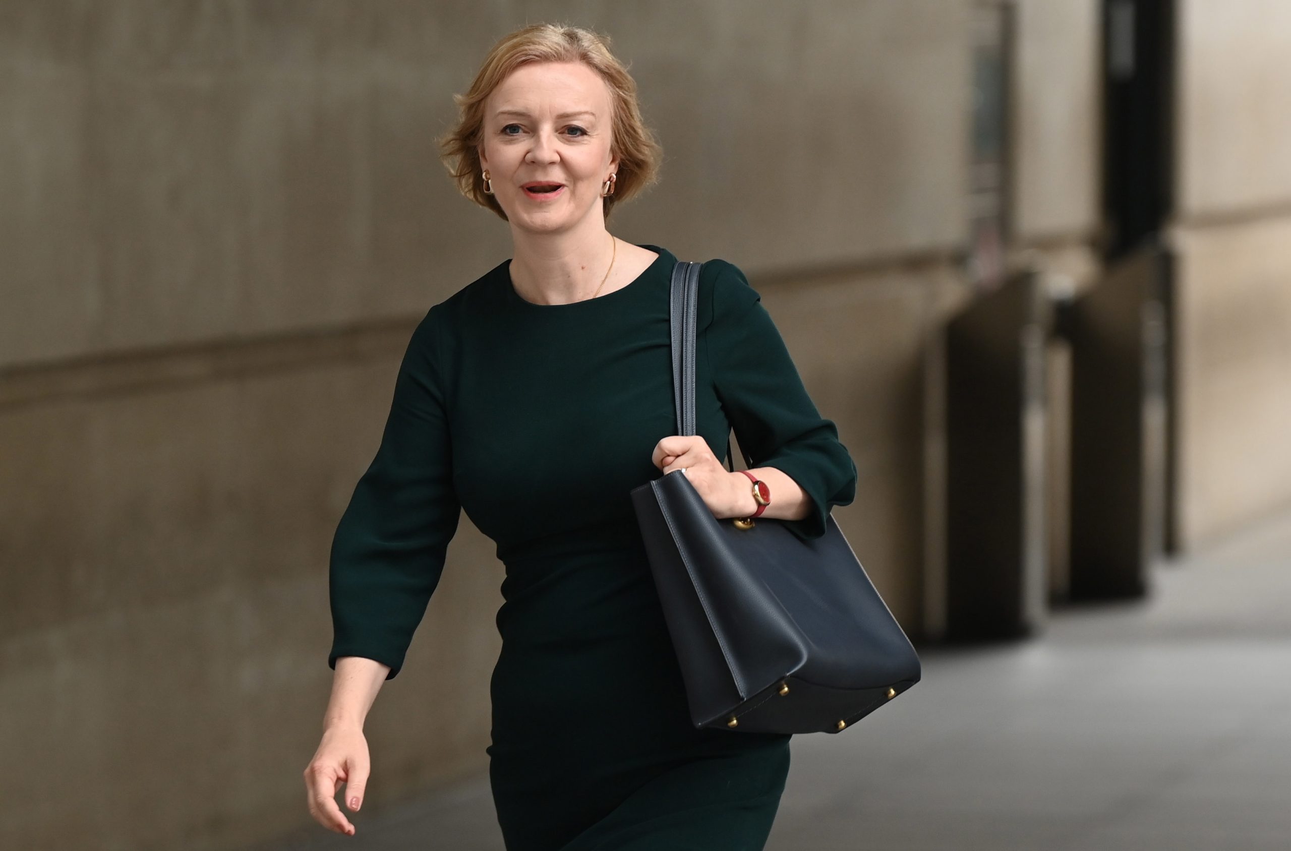 Liz Truss promete agir imediatamente face ao aumento de preços no Reino Unido