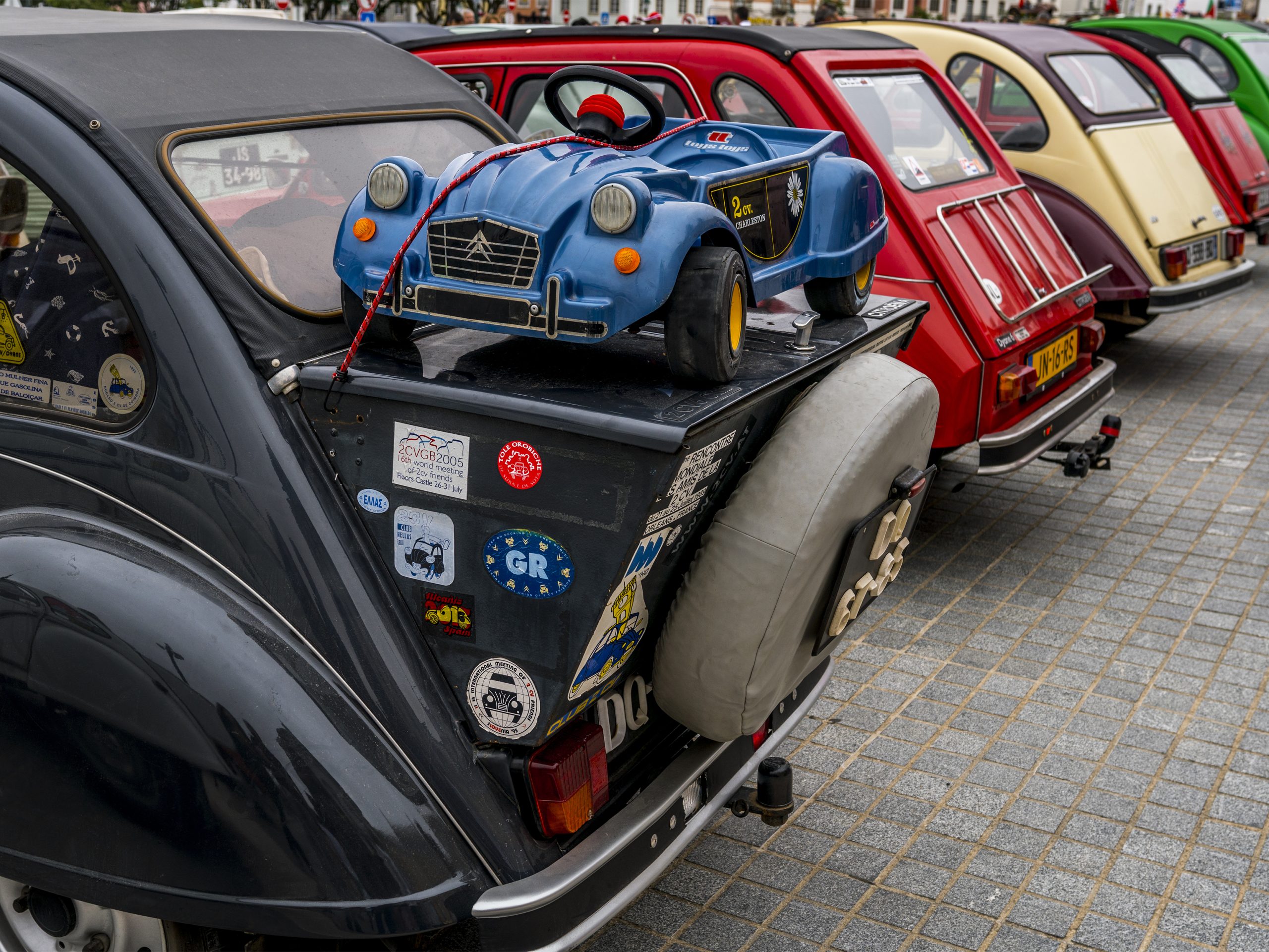 Citroën 2 CV: o ícone que se despediu em Portugal e regressa agora elétrico