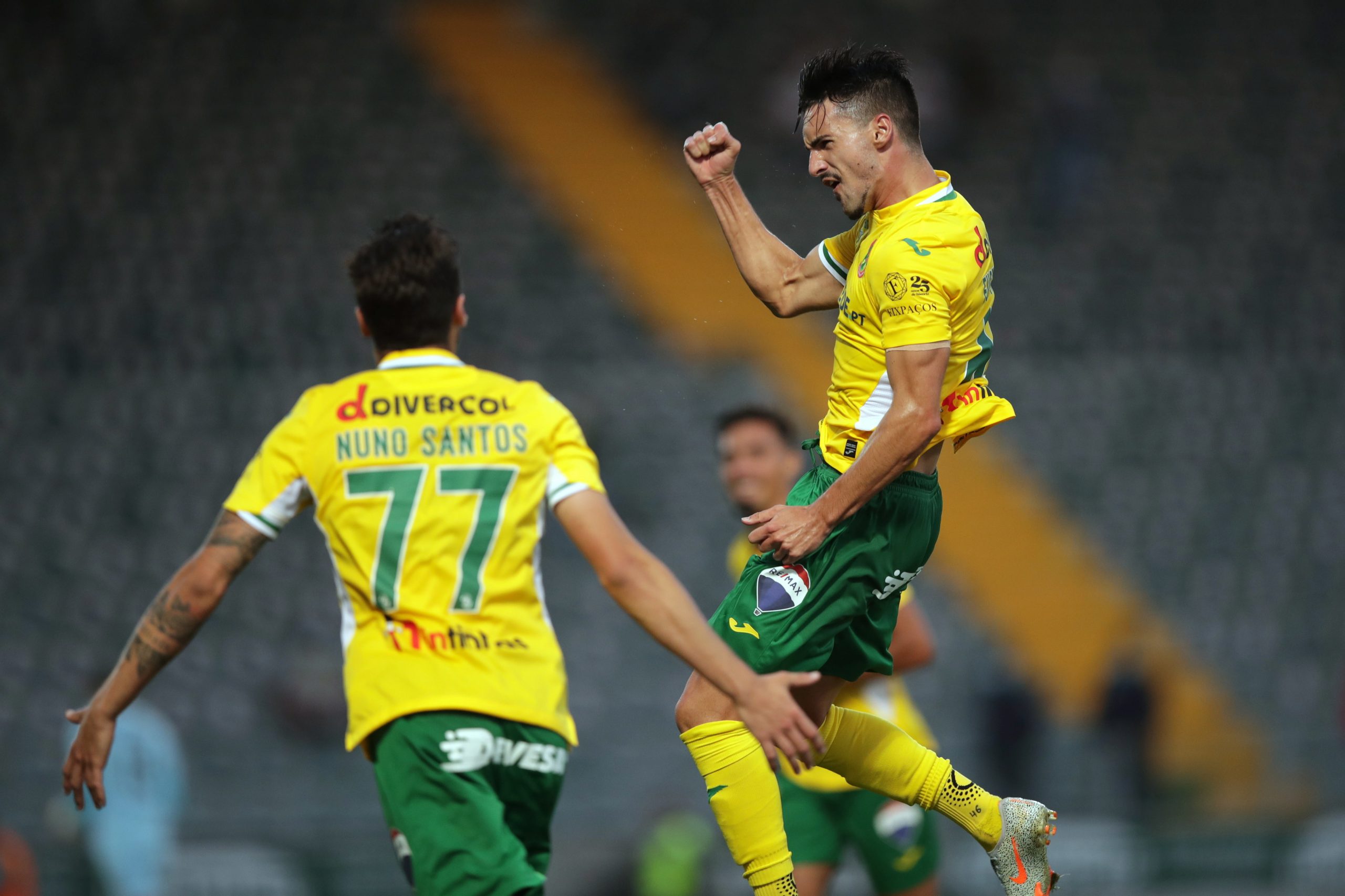 Stephen Eustáquio no FC Porto por empréstimo do Paços de Ferreira