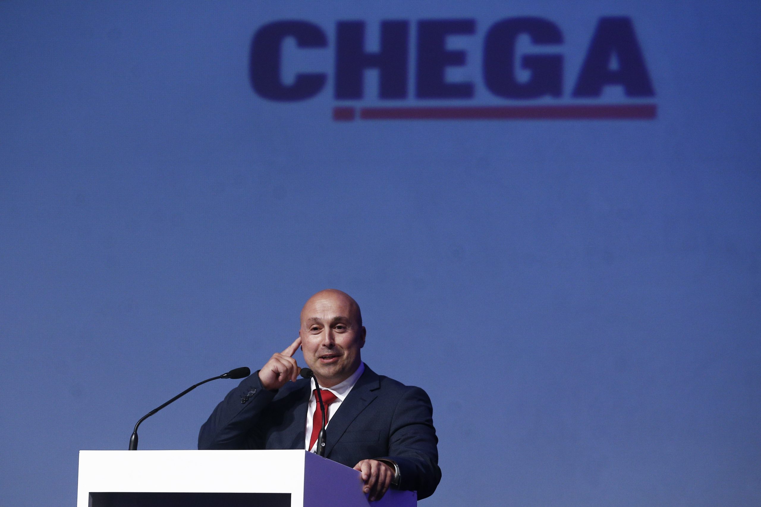 Fundador e ex-vice-presidente do Chega oficializa saída do partido
