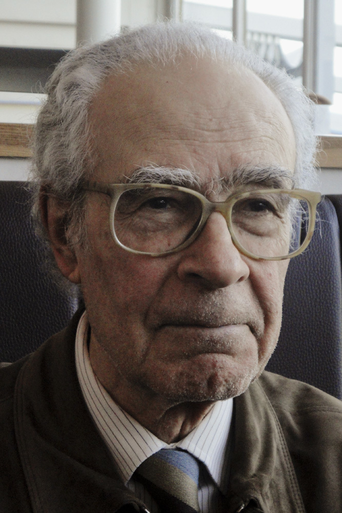 Morreu o pintor português Nikias Skapinakis. Tinha 89 anos
