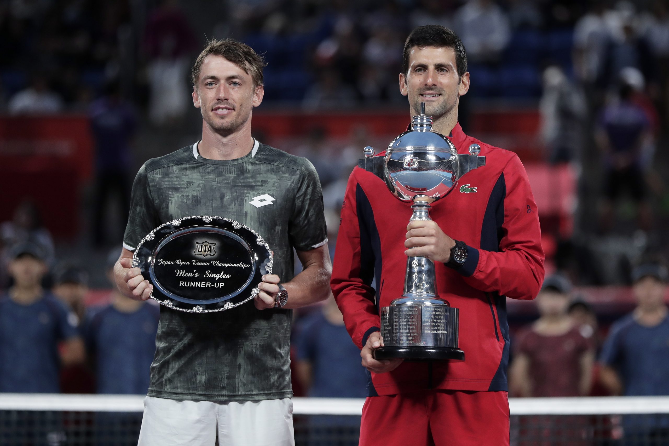 Djokovic bate Millman na final e conquista torneio de Tóquio de ténis