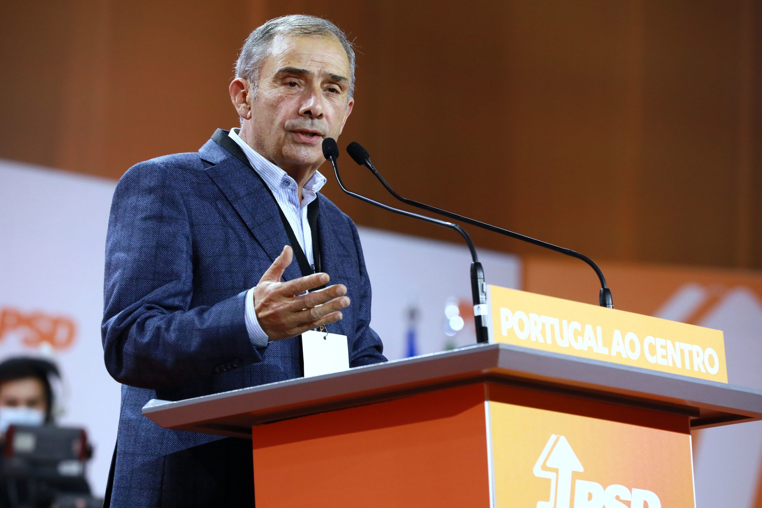 José Silvano substitui Pinto Moreira na presidência da comissão de revisão constitucional