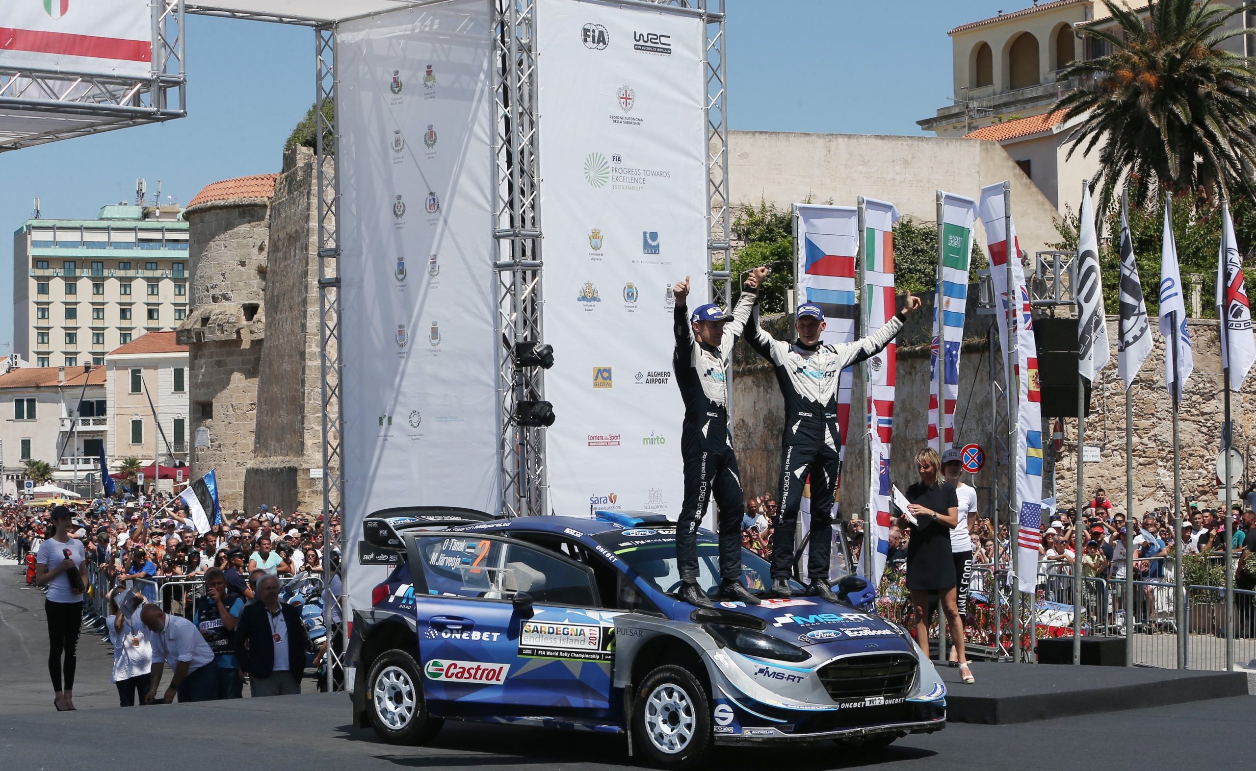 Ott Tänak vence Rali da Alemanha e Ogier isola-se na liderança do Mundial
