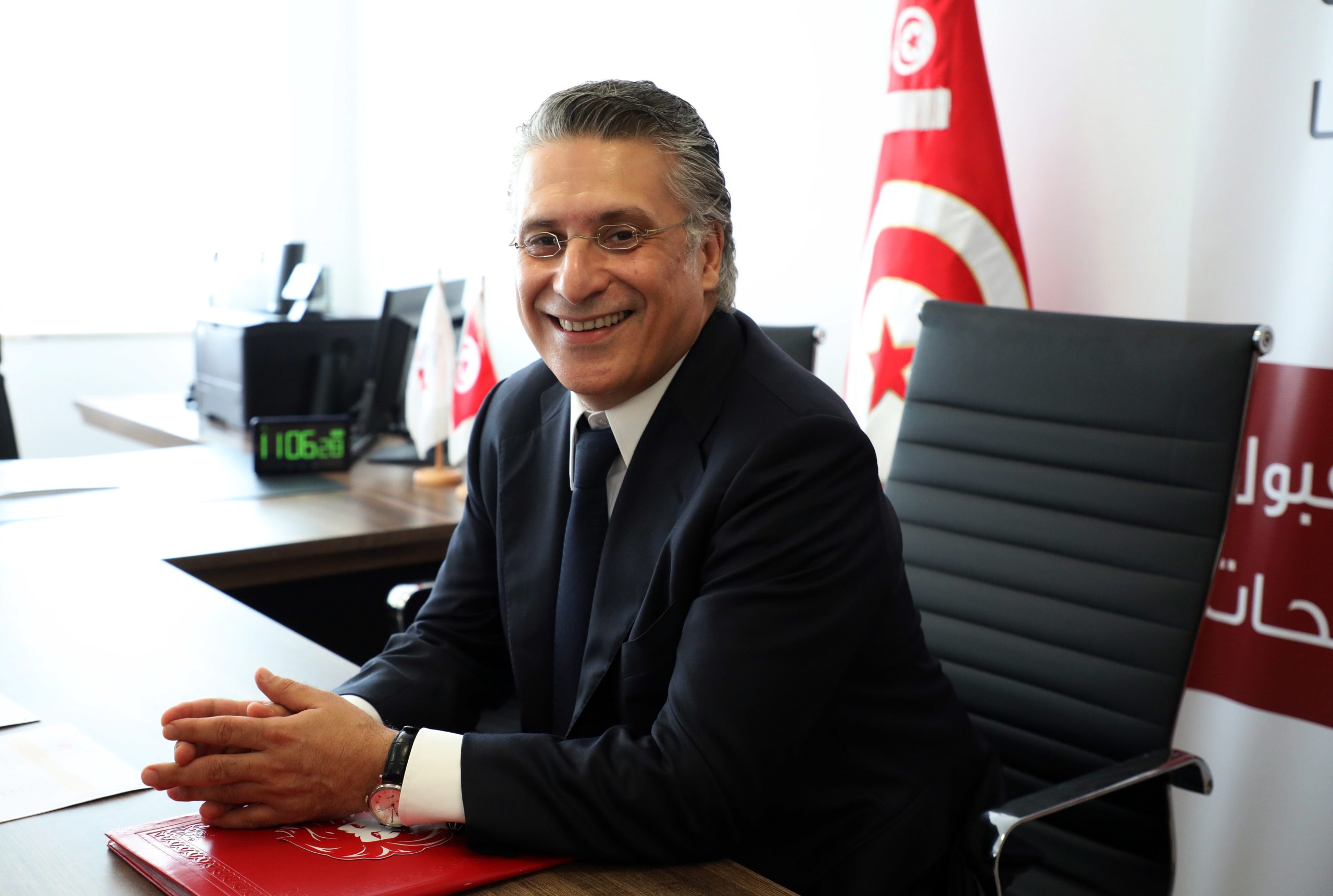 Candidato presidencial na Tunísia Nabil Karoui libertado da prisão