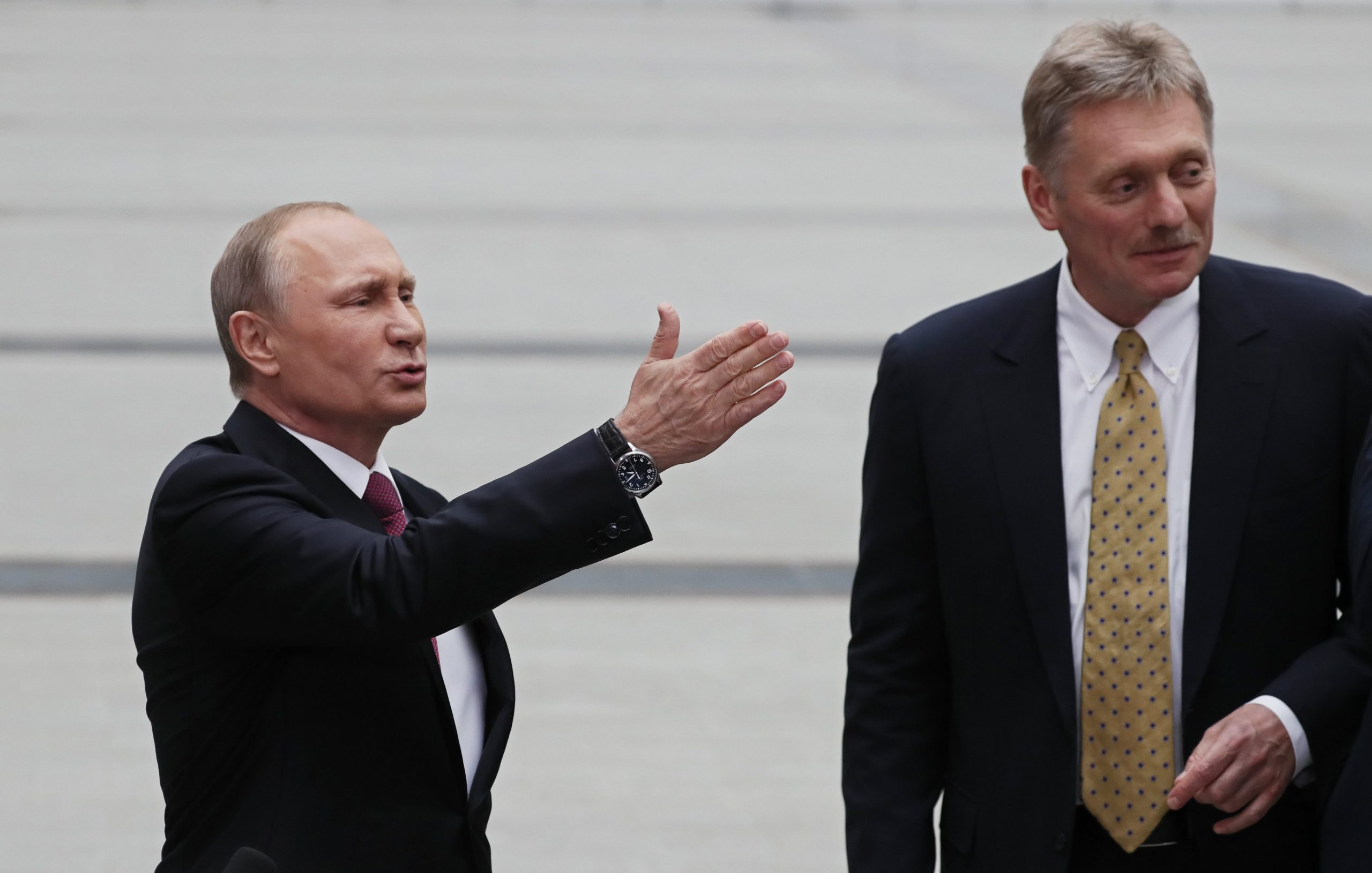 Atrizes que acusam Weinstein de assédio não passam de prostitutas, diz porta-voz de Putin