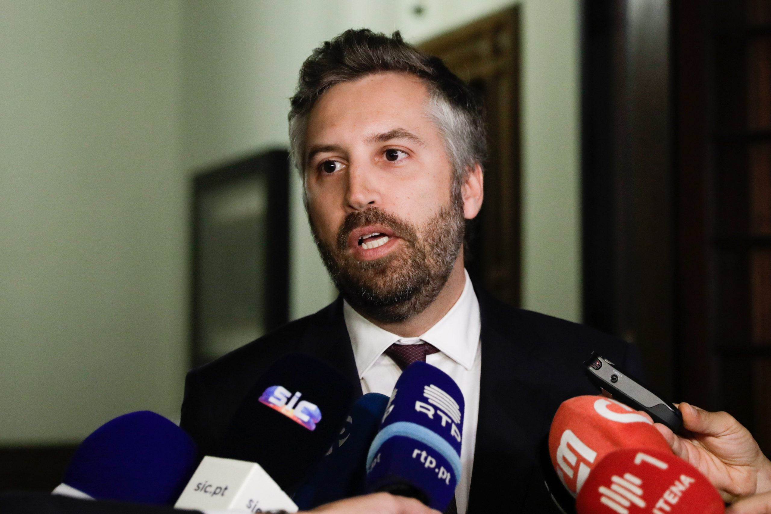 Sindicato dos motoristas espera reunir-se hoje com ministro das Infraestruturas
