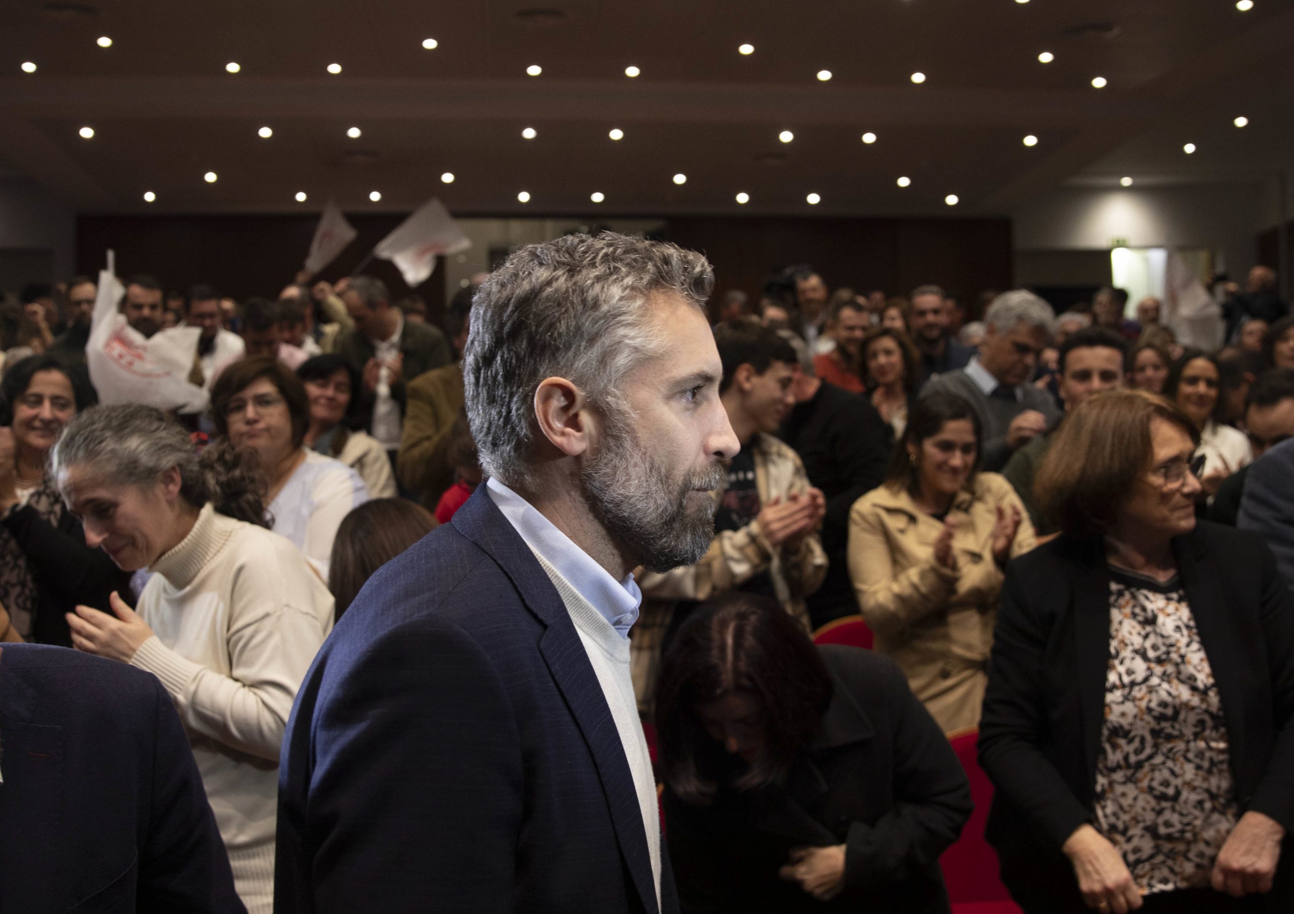Pedro Nuno Santos vai negociar com sindicatos dos professores com base nos números da UTAO
