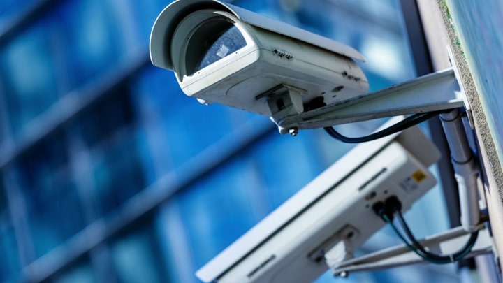 Câmara de Lisboa quer videovigilância em mais zonas além do Bairro Alto