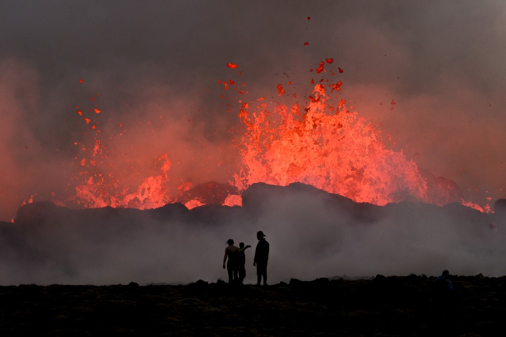 Vulcão entra em erupção na Islândia pela sexta vez desde dezembro
