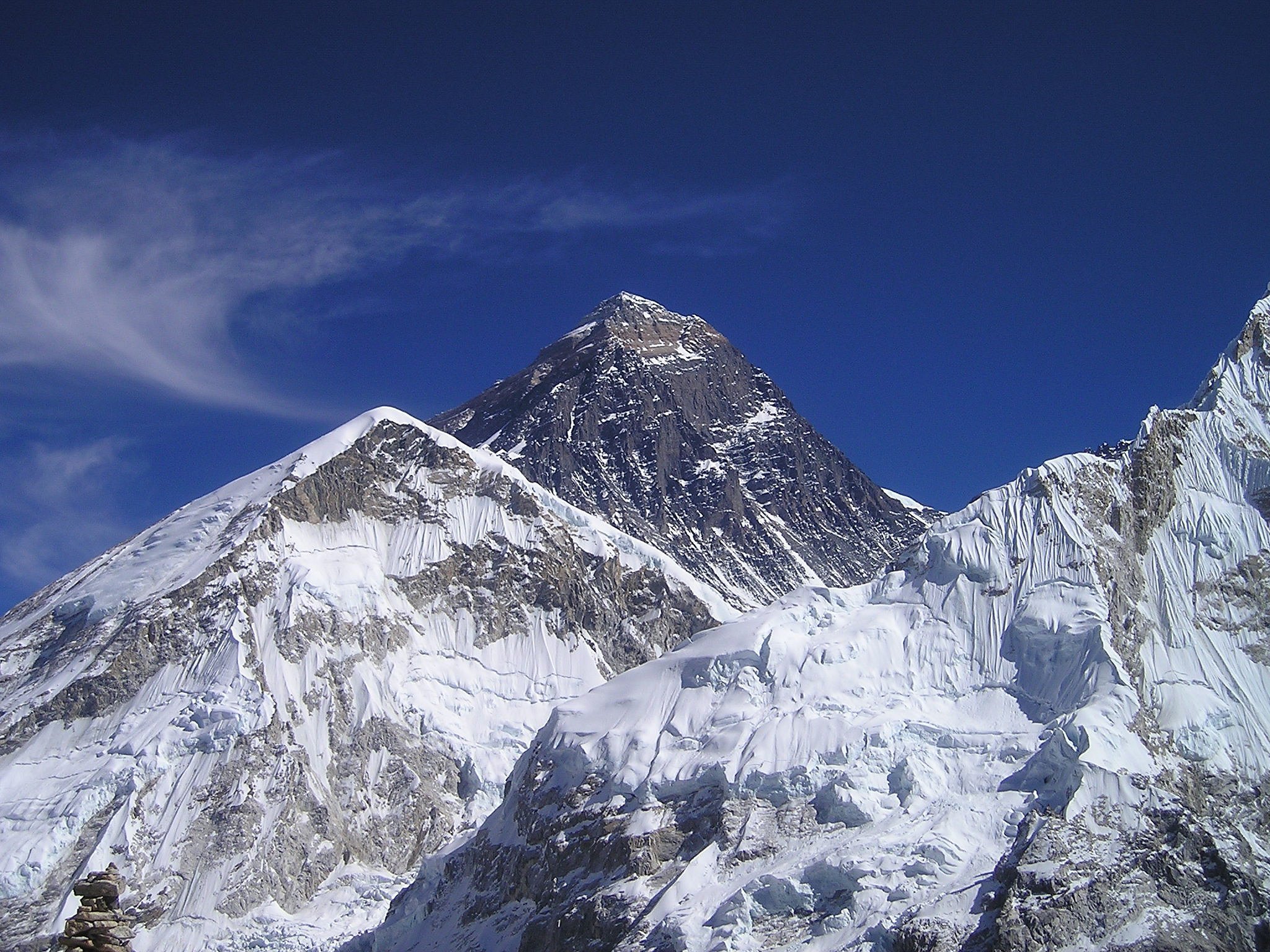 Terá o monte Evereste encolhido? Cientistas indianos querem confirmar