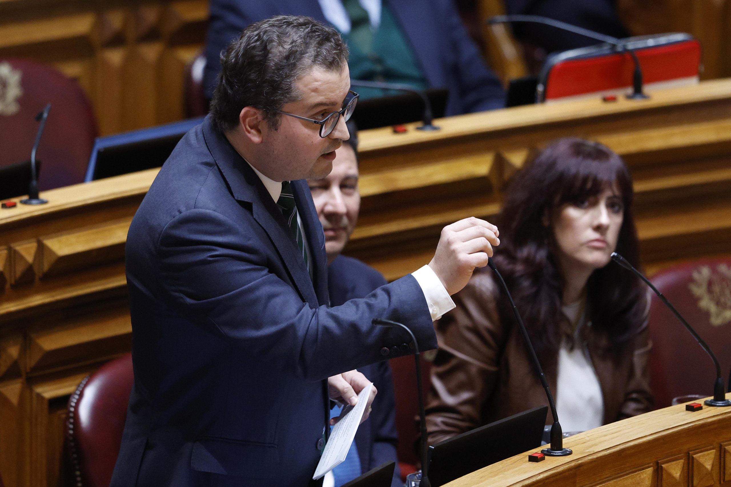 Montenegro não quer exceções à disciplina de voto em CPI de Secretas